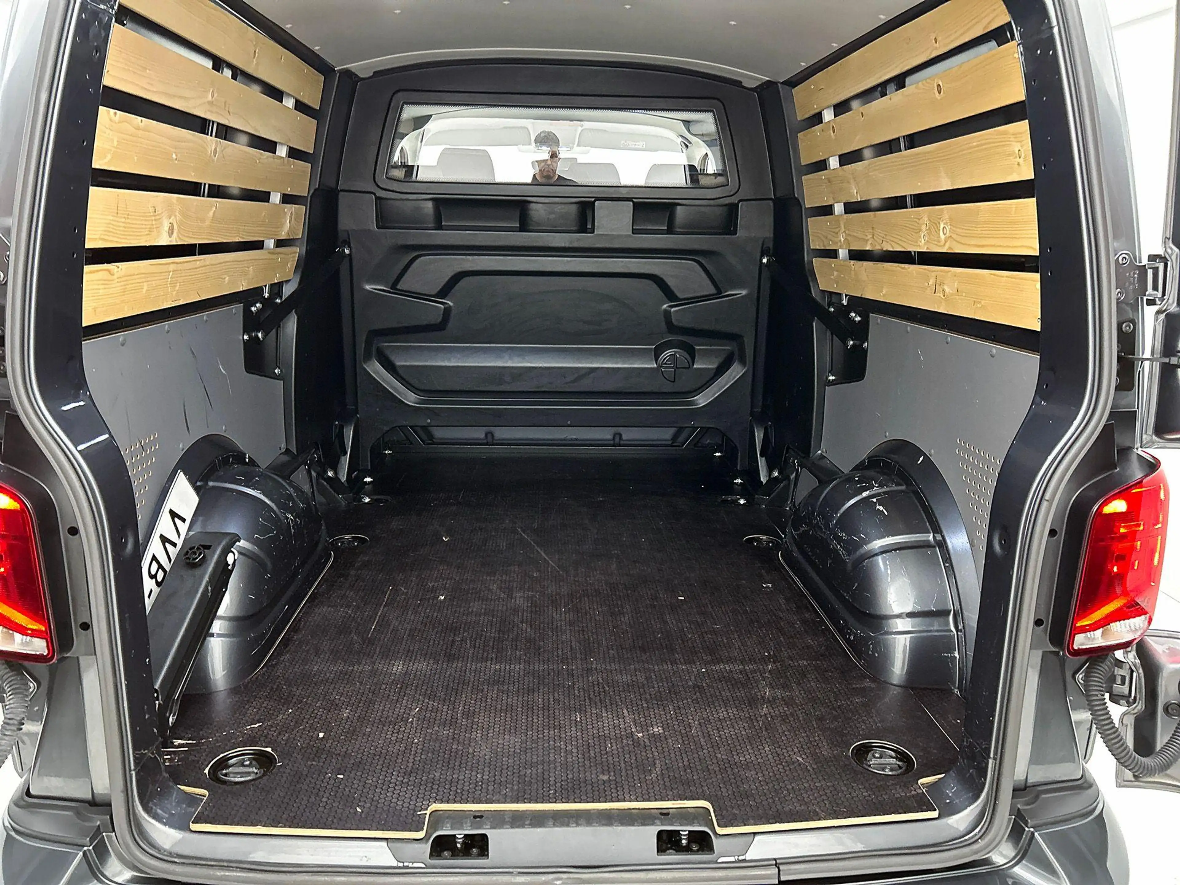 Volkswagen T6.1 Transporter 2.0 TDI L2H1 Automaat Dubbele Cabine Airco Cruise — photo 7