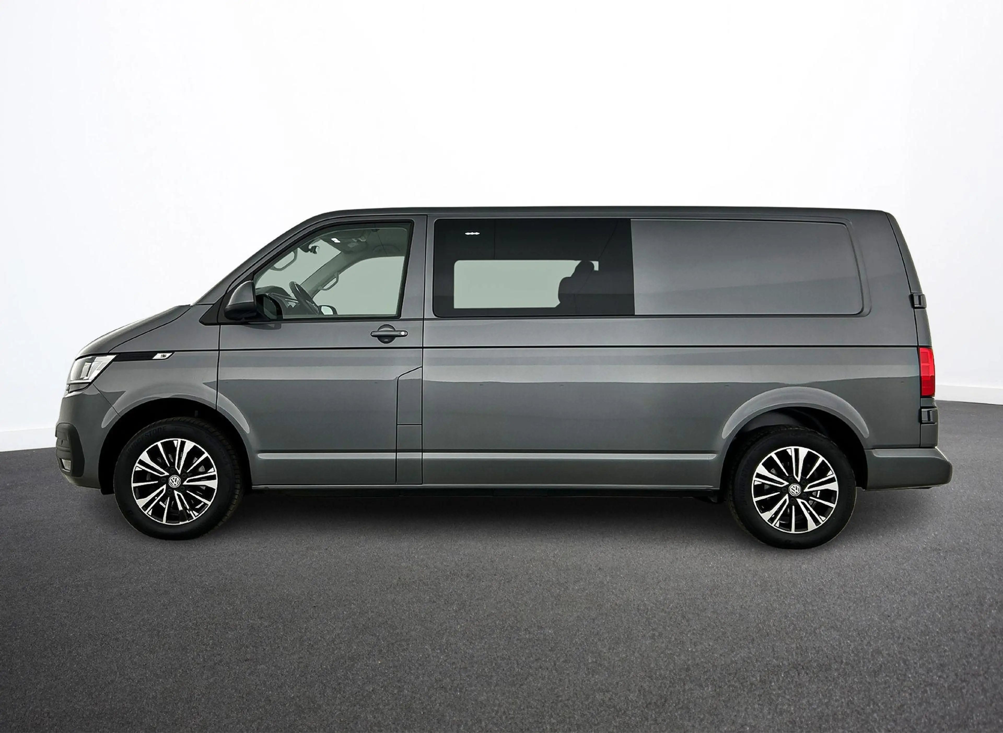 Volkswagen T6.1 Transporter 2.0 TDI L2H1 Automaat Dubbele Cabine Airco Cruise — photo 5