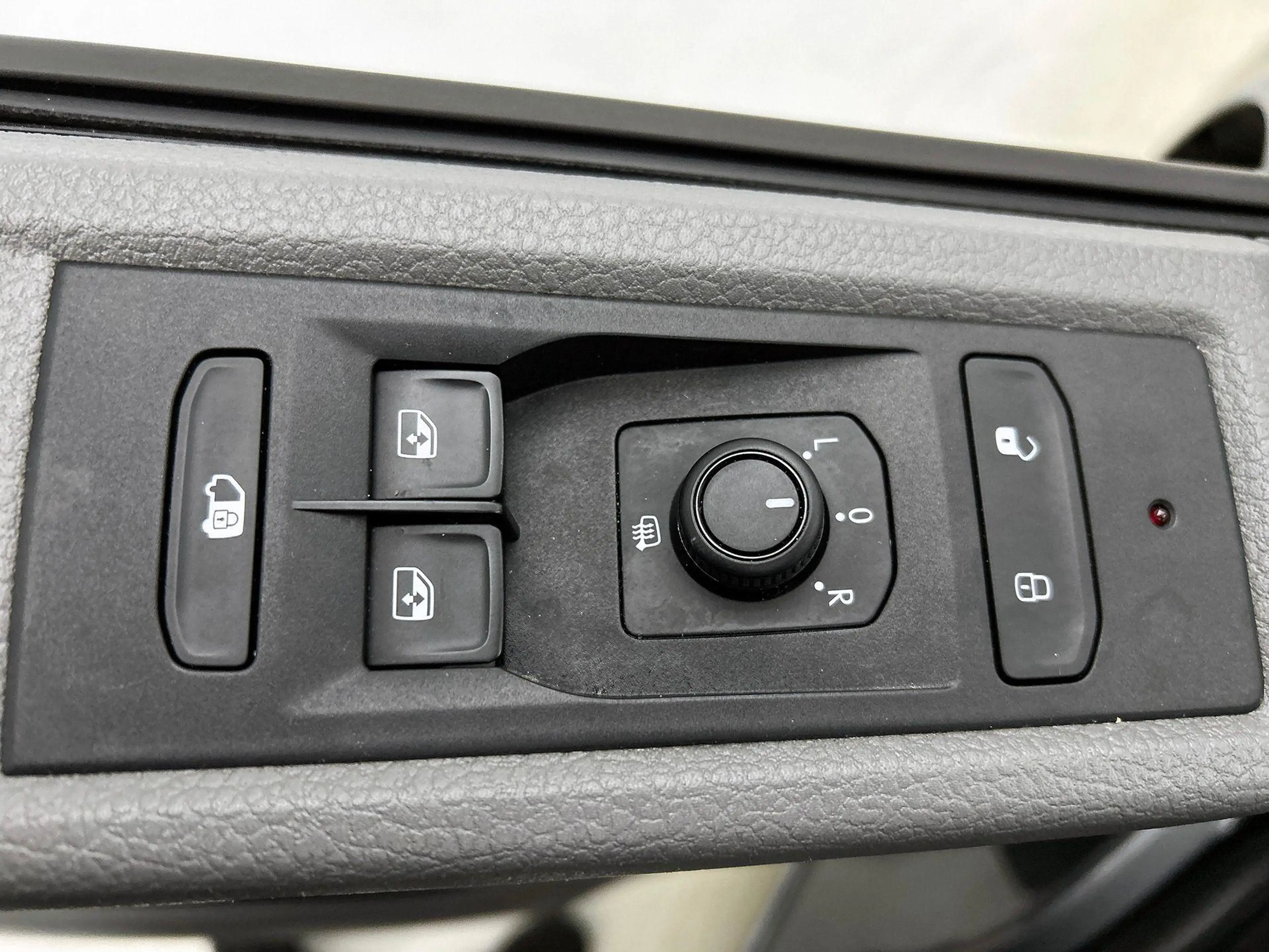 Volkswagen T6.1 Transporter 2.0 TDI L2H1 Automaat Dubbele Cabine Airco Cruise — photo 24