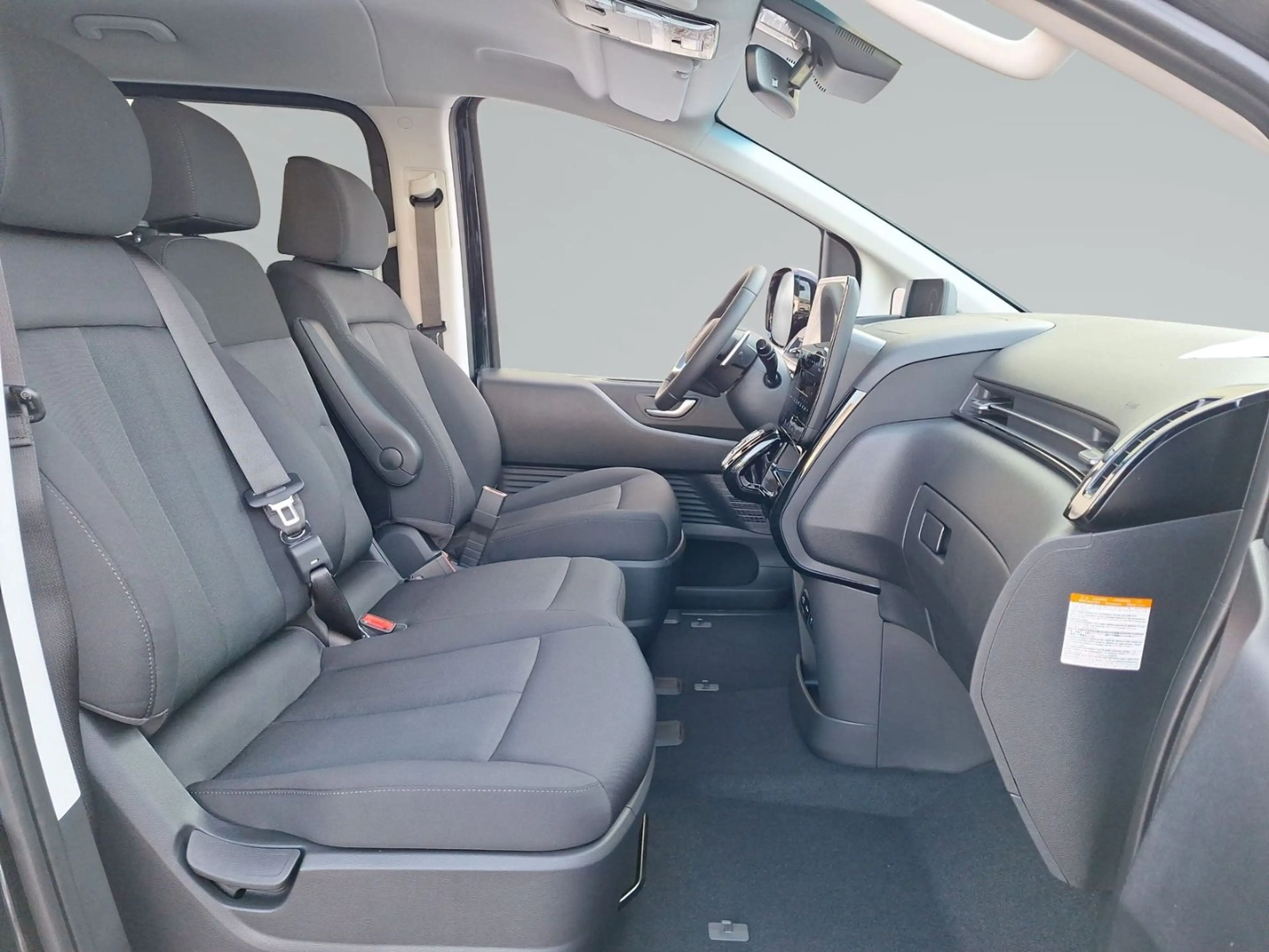 Hyundai STARIA Hybrid AT TREND 9-S LED Navi 360° Privacy — photo 11