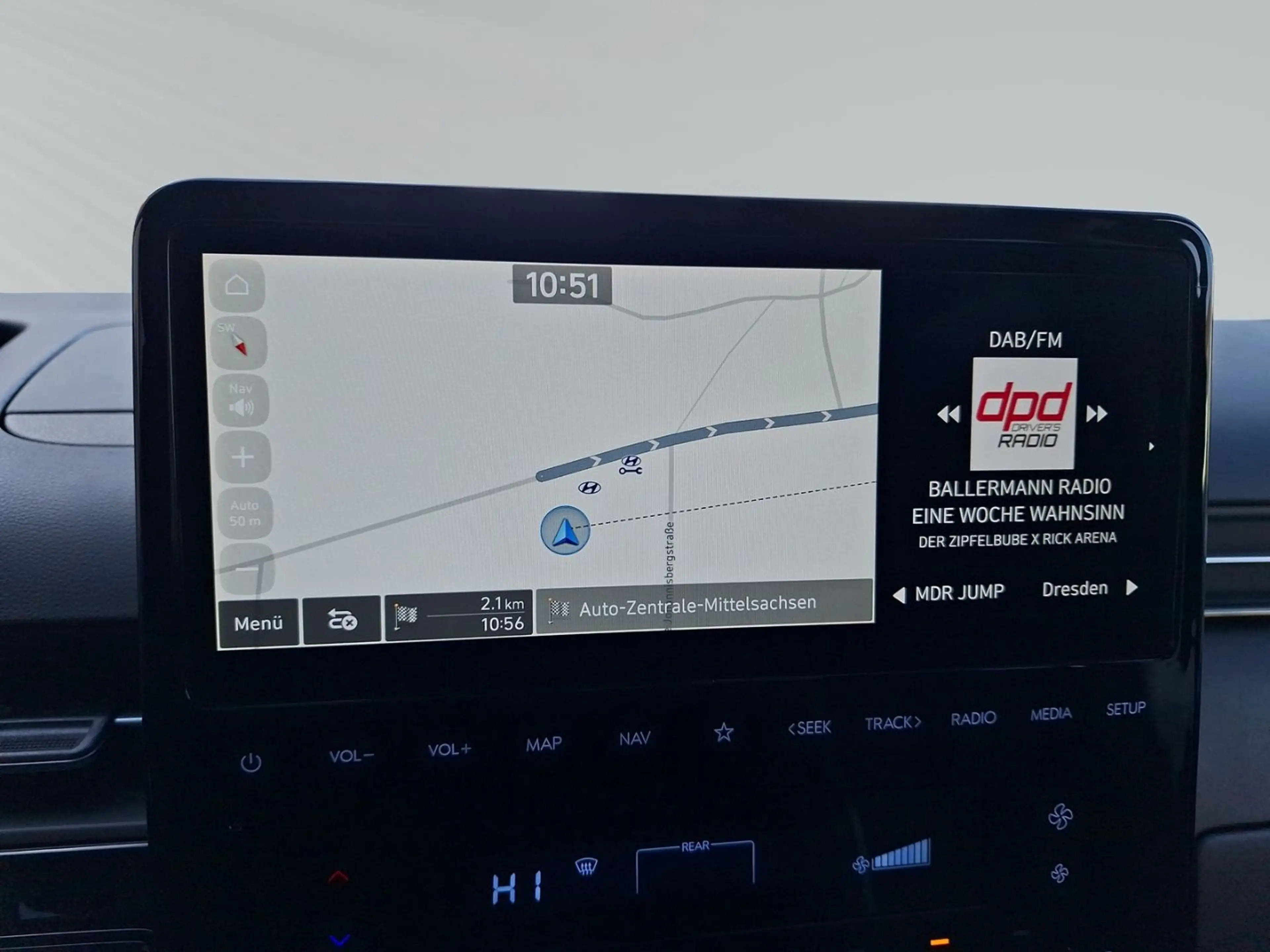 Hyundai STARIA Hybrid AT TREND 9-S LED Navi 360° Privacy — photo 13