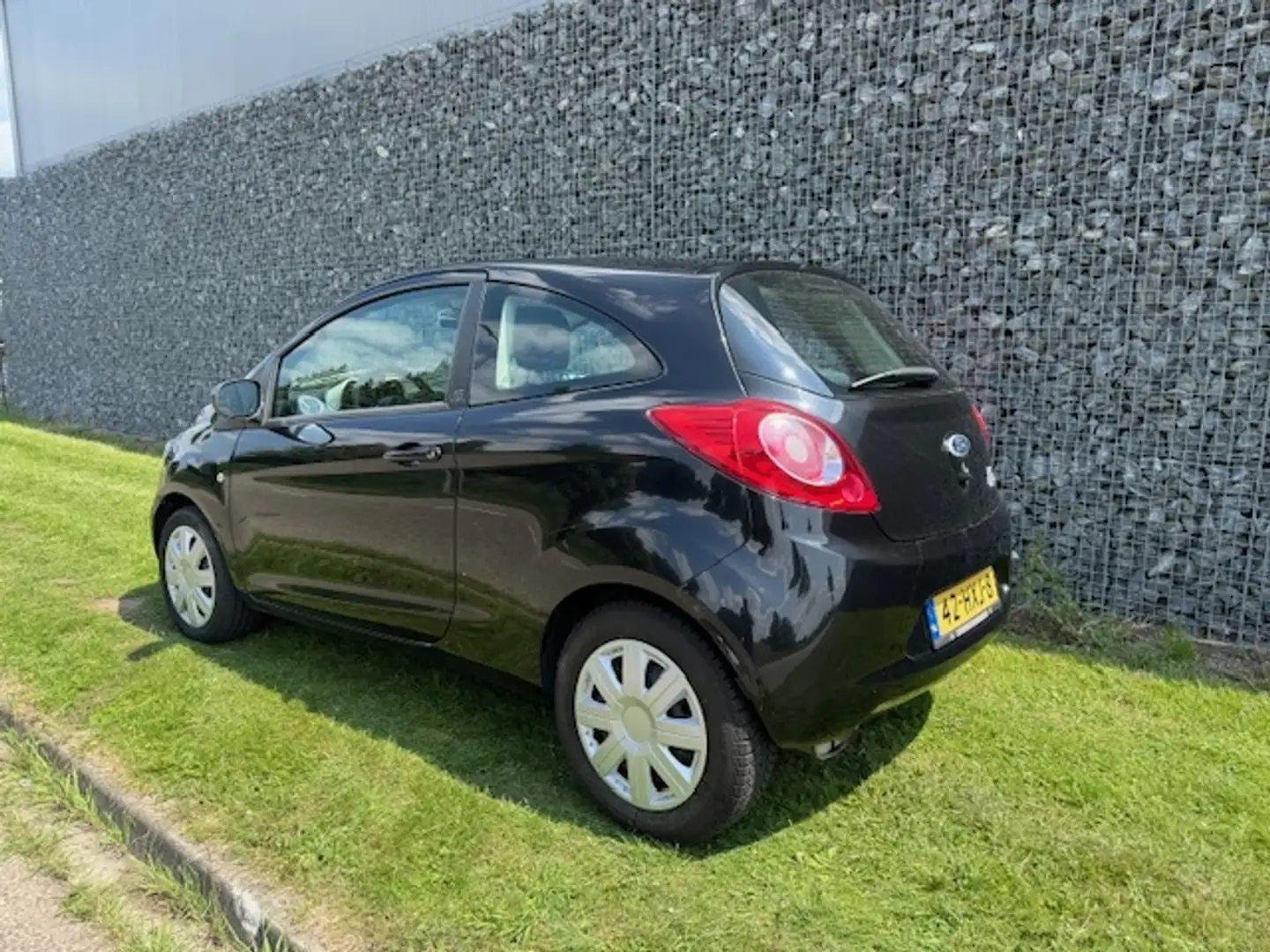 Ford Ka/Ka+ 1.2 Titanium AIRCO Noir - 2