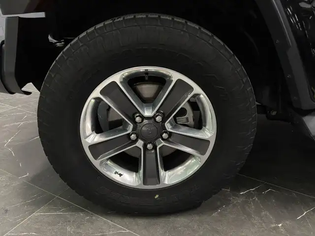 Jeep Wrangler view 14