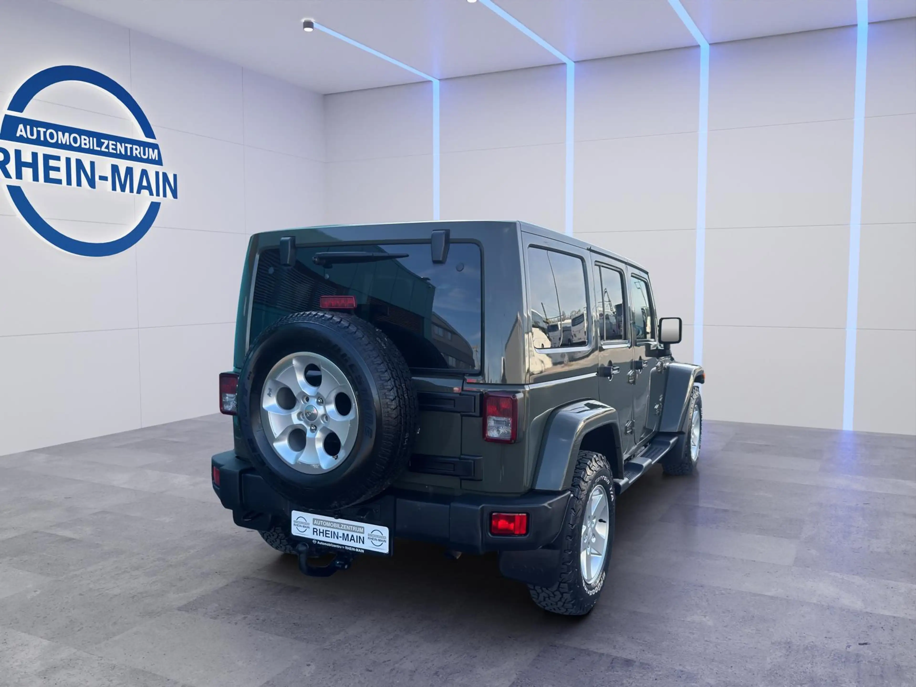 Jeep Wrangler NATO GRÜN LEDER R-KAM SEILWND BF GOODRICH — photo 5