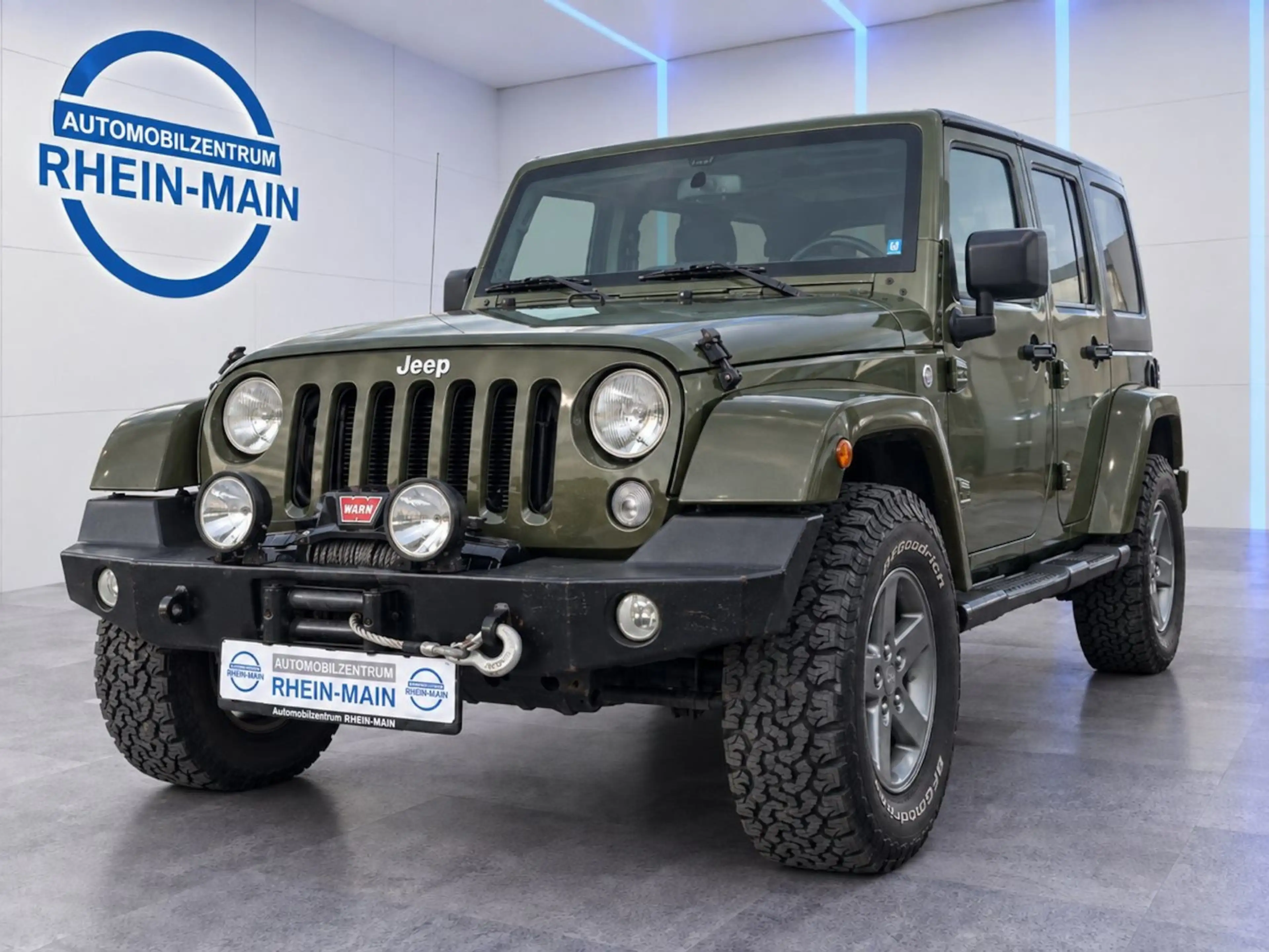 Jeep Wrangler NATO GRÜN LEDER R-KAM SEILWND BF GOODRICH