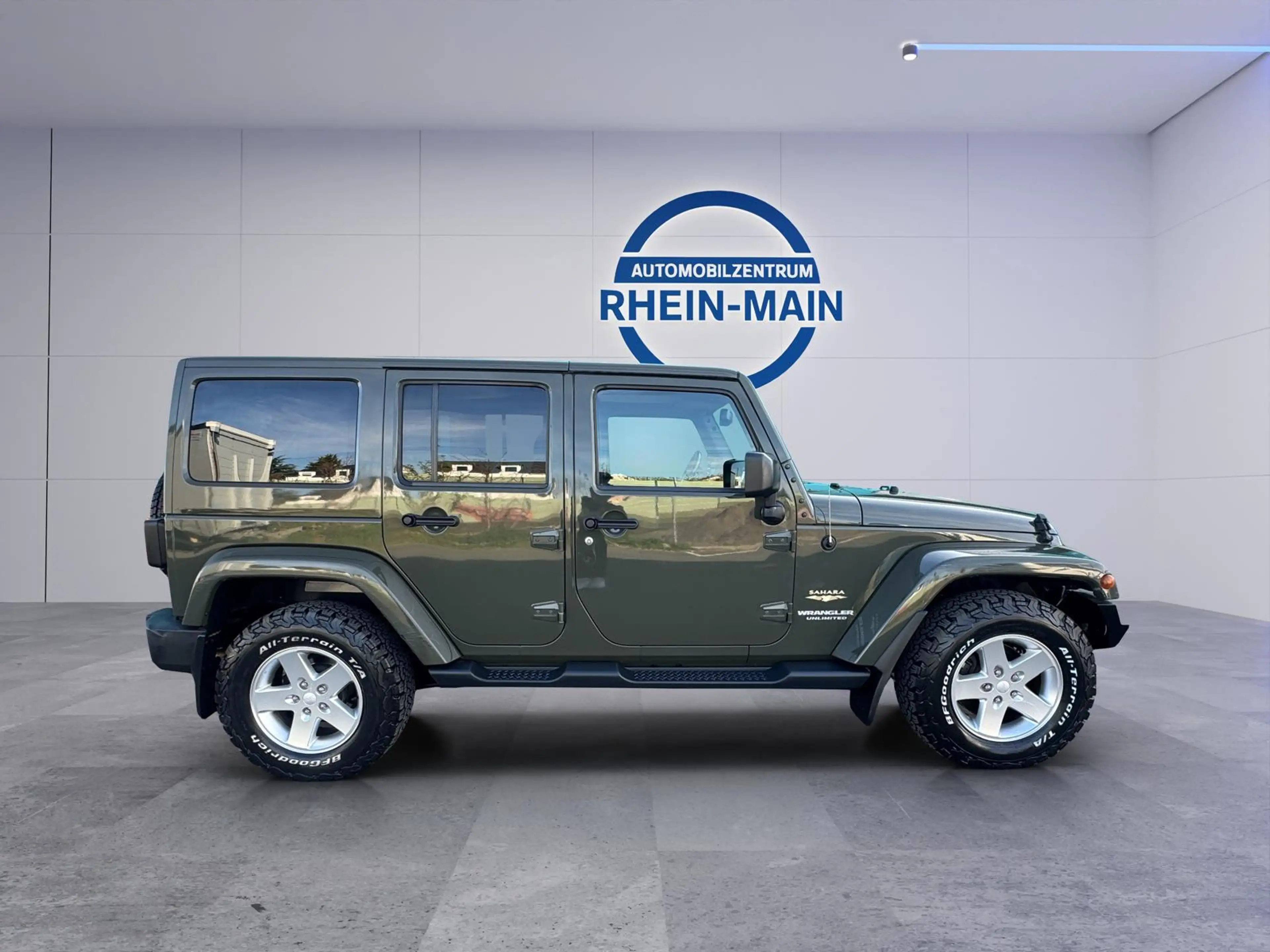 Jeep Wrangler NATO GRÜN LEDER R-KAM SEILWND BF GOODRICH — photo 6