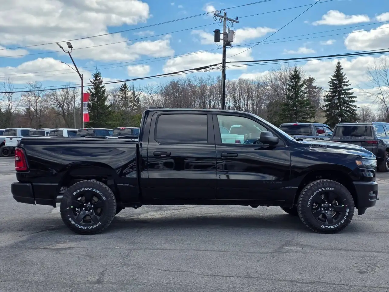 RAM 1500 снимка RAM 1500