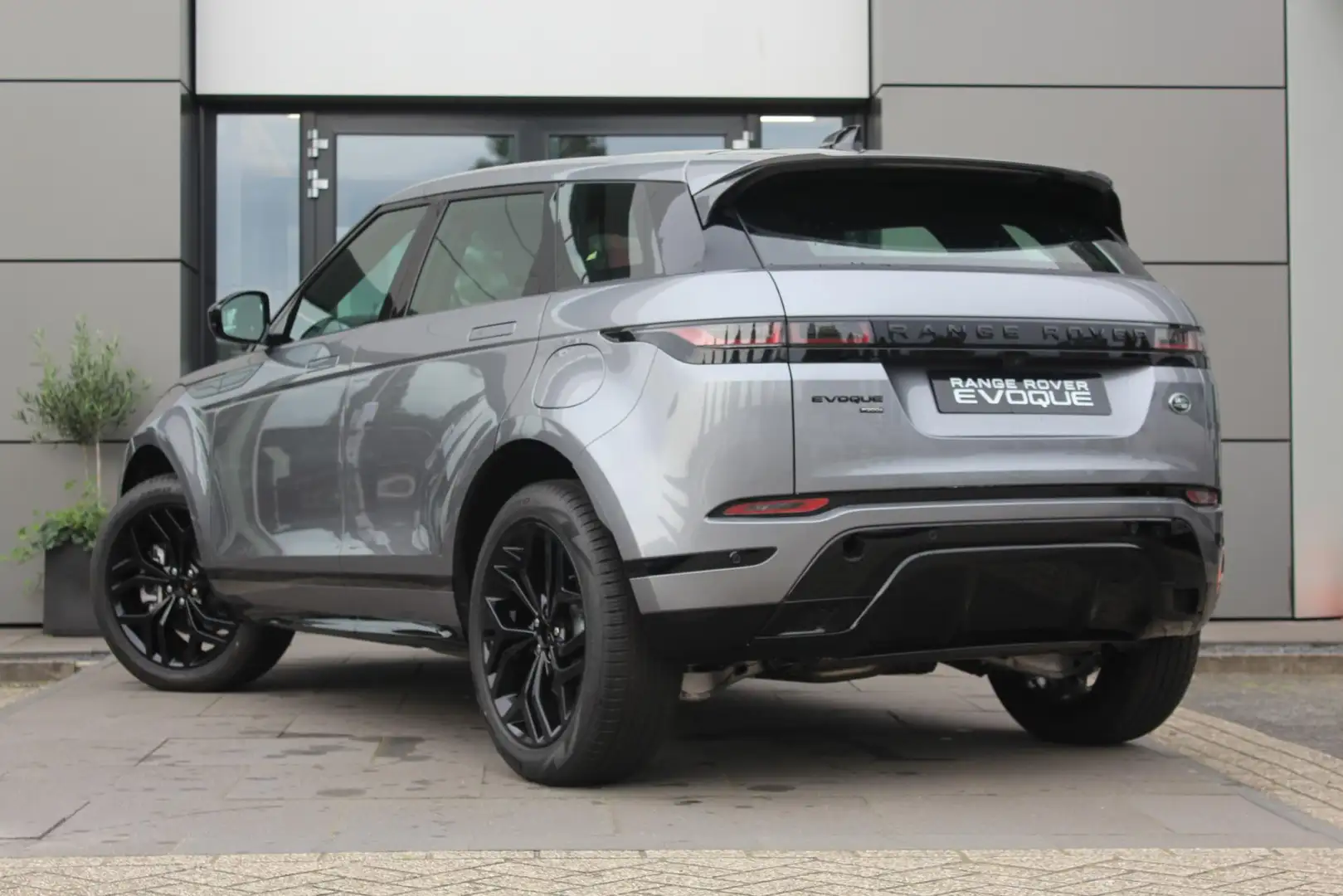 Land Rover Range Rover Evoque P300e PHEV AWD S | Pano | Cold Climate Grijs - 2