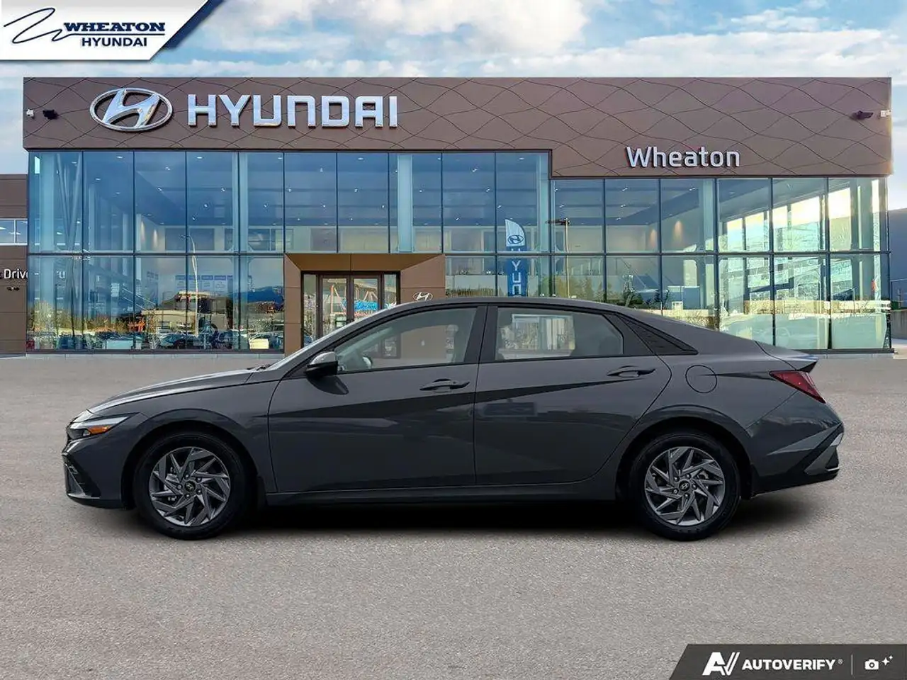Hyundai ELANTRA снимка Hyundai ELANTRA