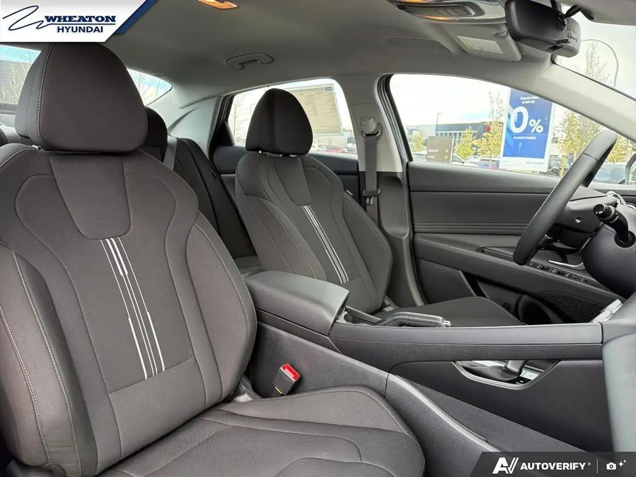 Hyundai ELANTRA снимка Hyundai ELANTRA