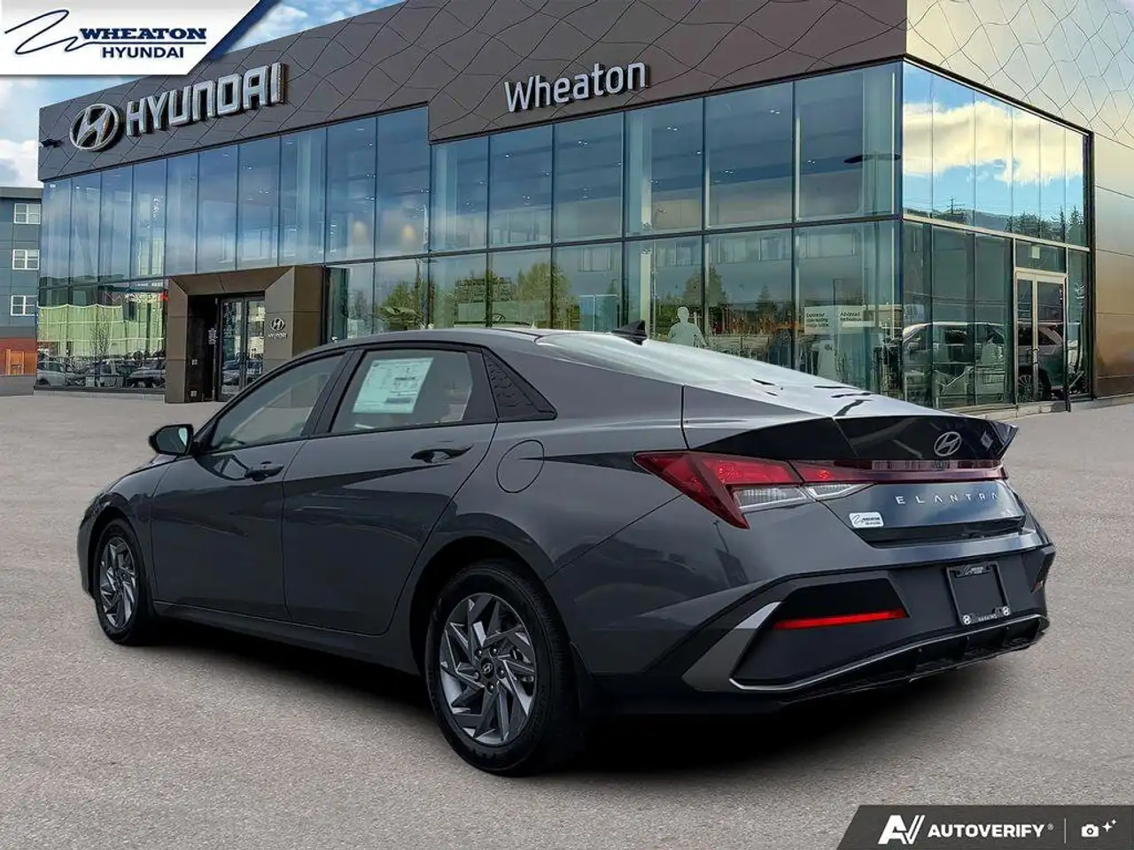 Hyundai ELANTRA снимка Hyundai ELANTRA