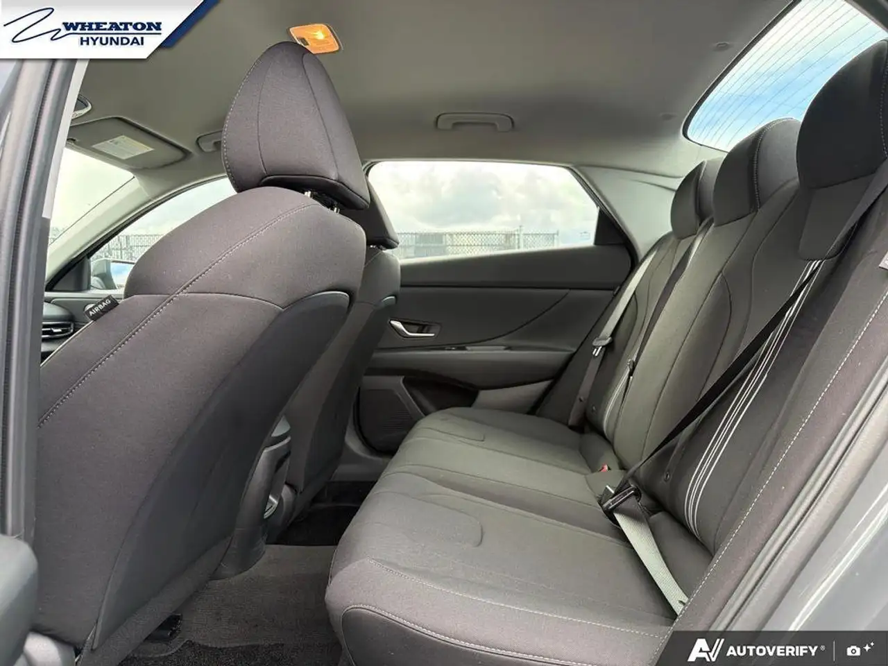 Hyundai ELANTRA снимка Hyundai ELANTRA