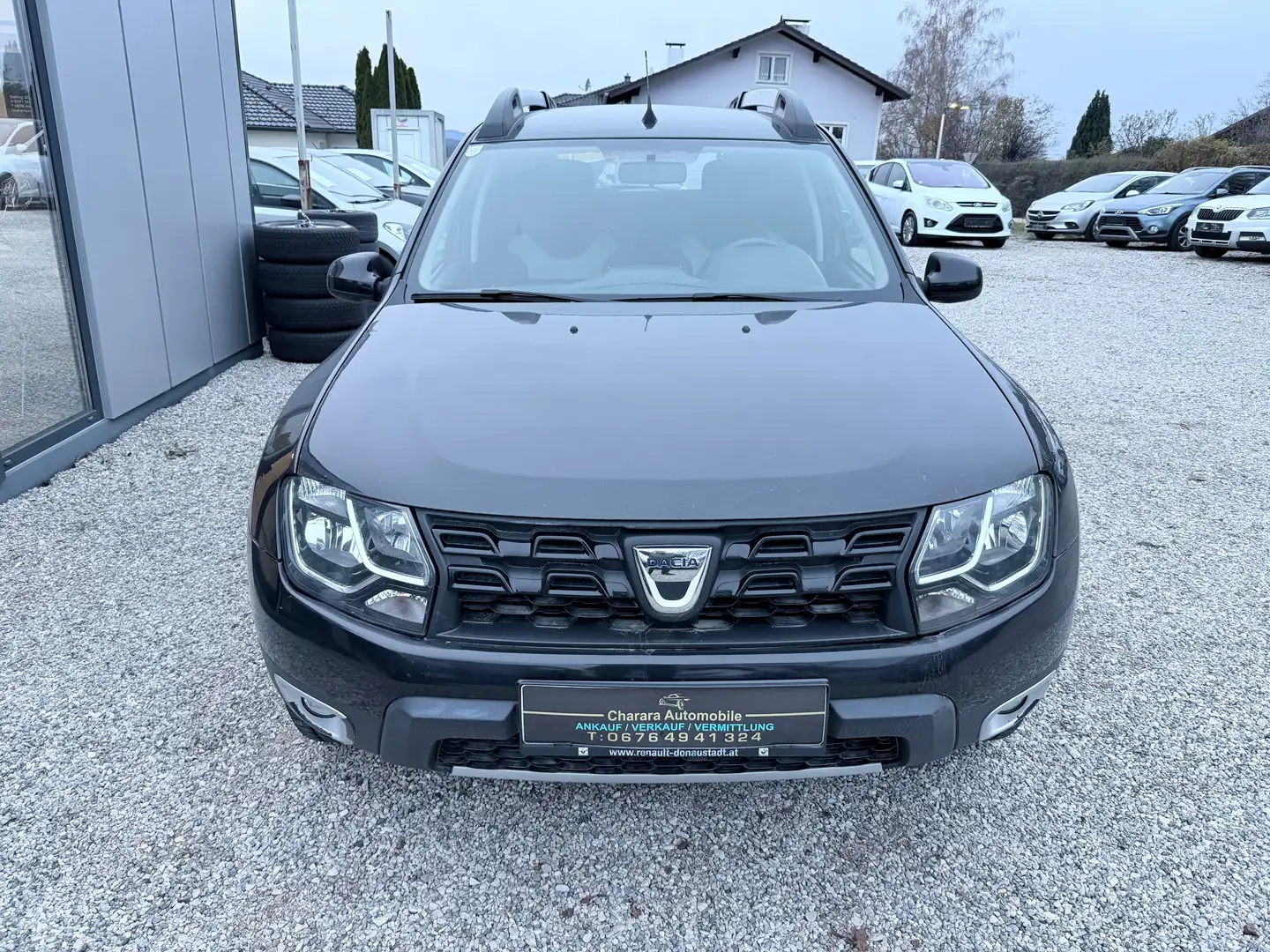 Dacia Duster Black Shadow 4x2 Schwarz - 2