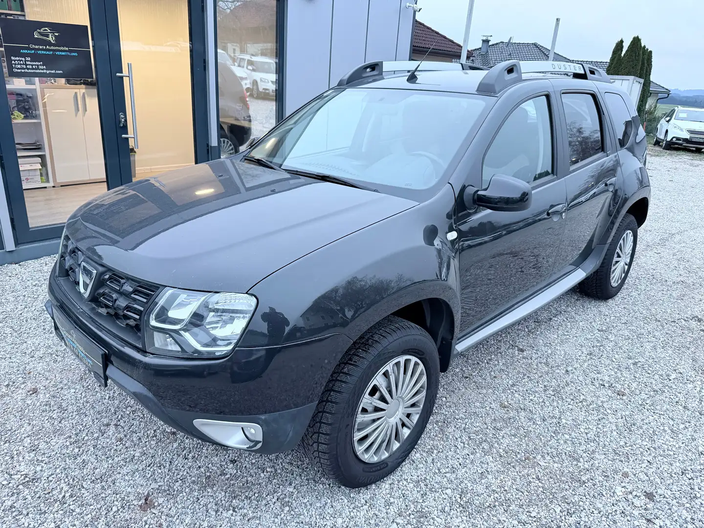 Dacia Duster Black Shadow 4x2 Schwarz - 1