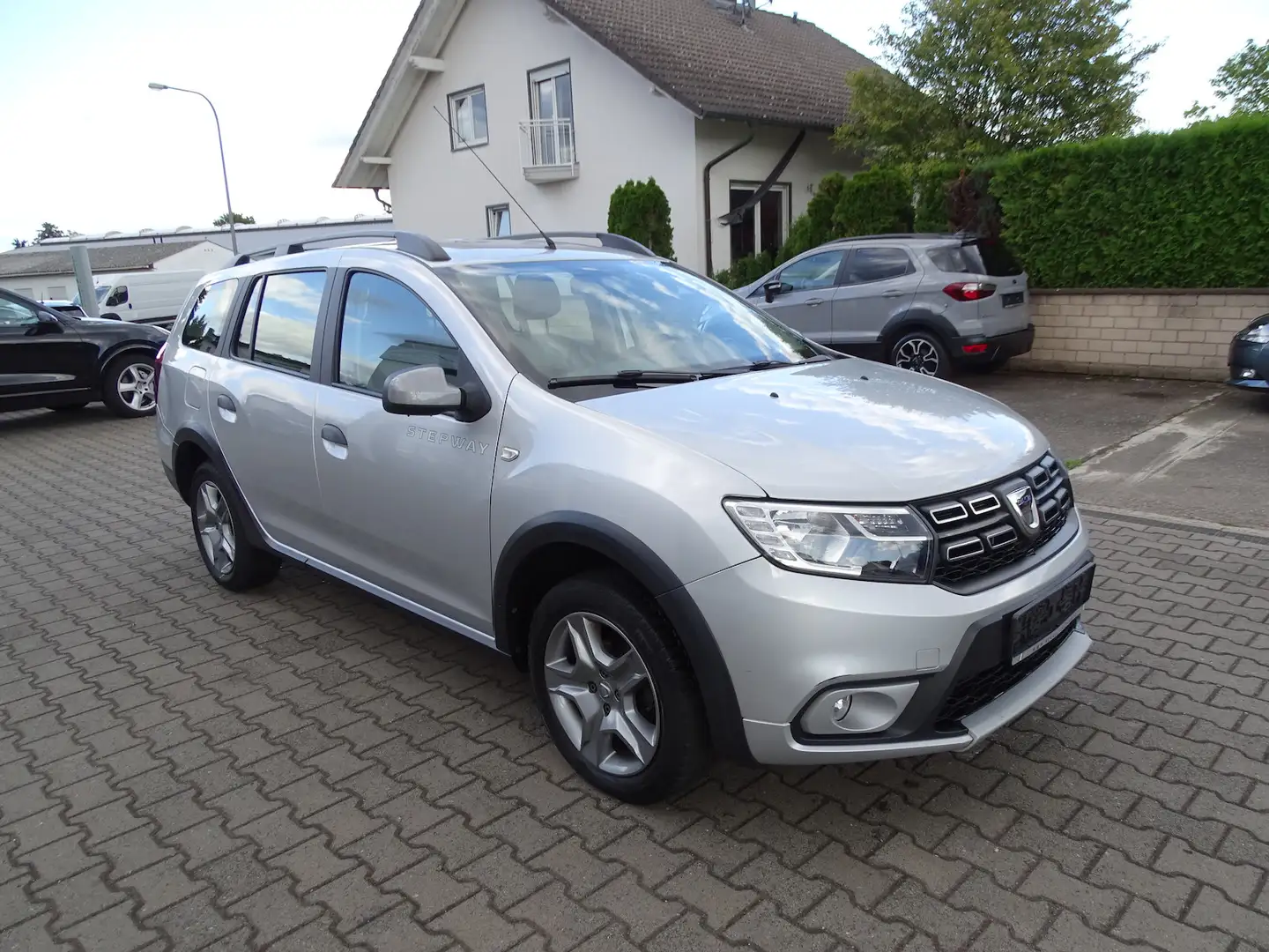Dacia Logan 0,9 Stepway Navi, Klima Argent - 1