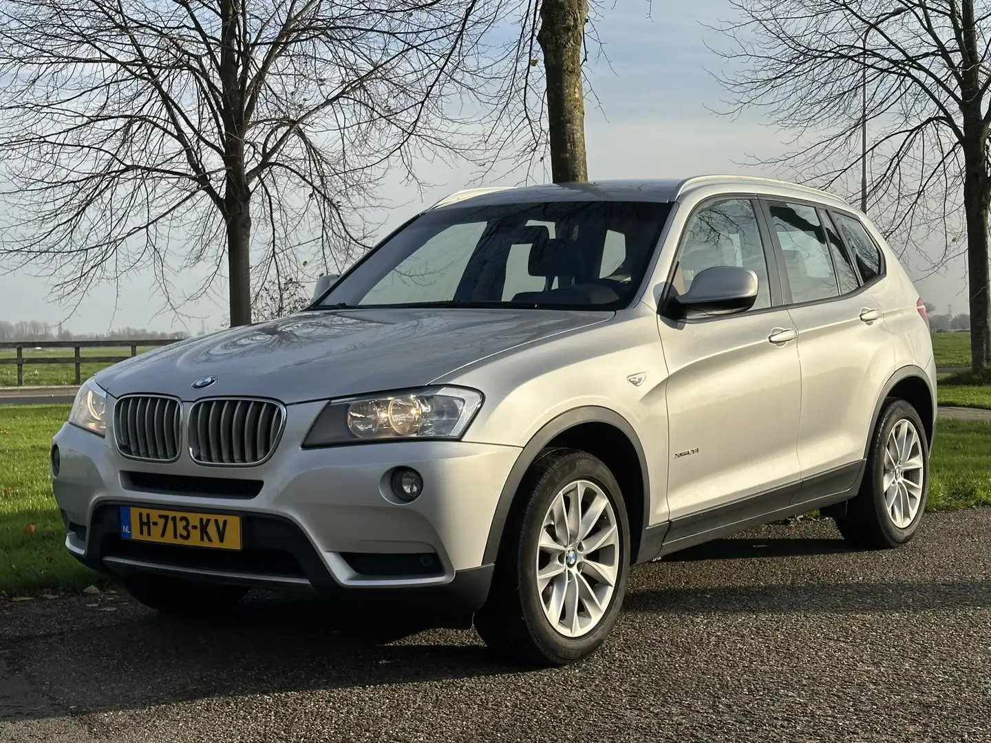 BMW X3 xDrive28i Executive Nette staat * Gris - 1