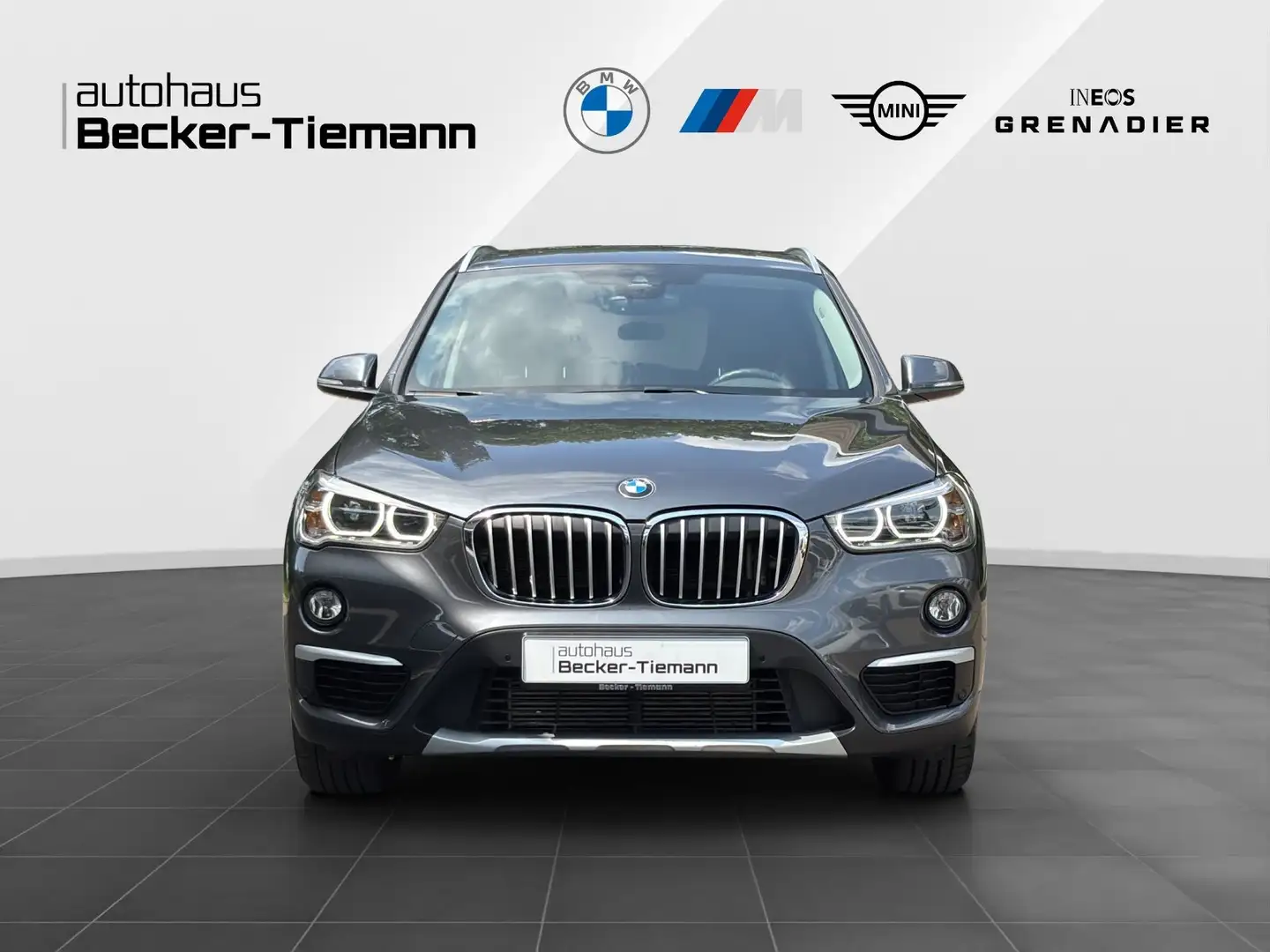 BMW X1 xDrive20i xLine | Navi | PFK | Sitzhzg. | Sportsit Szürke - 2