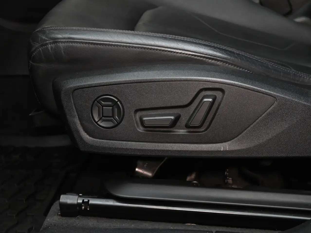 Audi Q3 fotografie Audi Q3