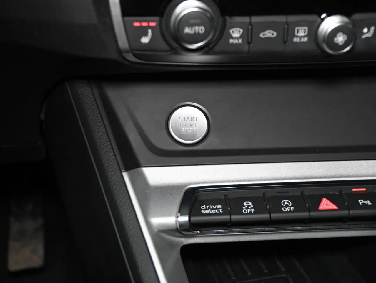 Audi Q3 fotografie Audi Q3