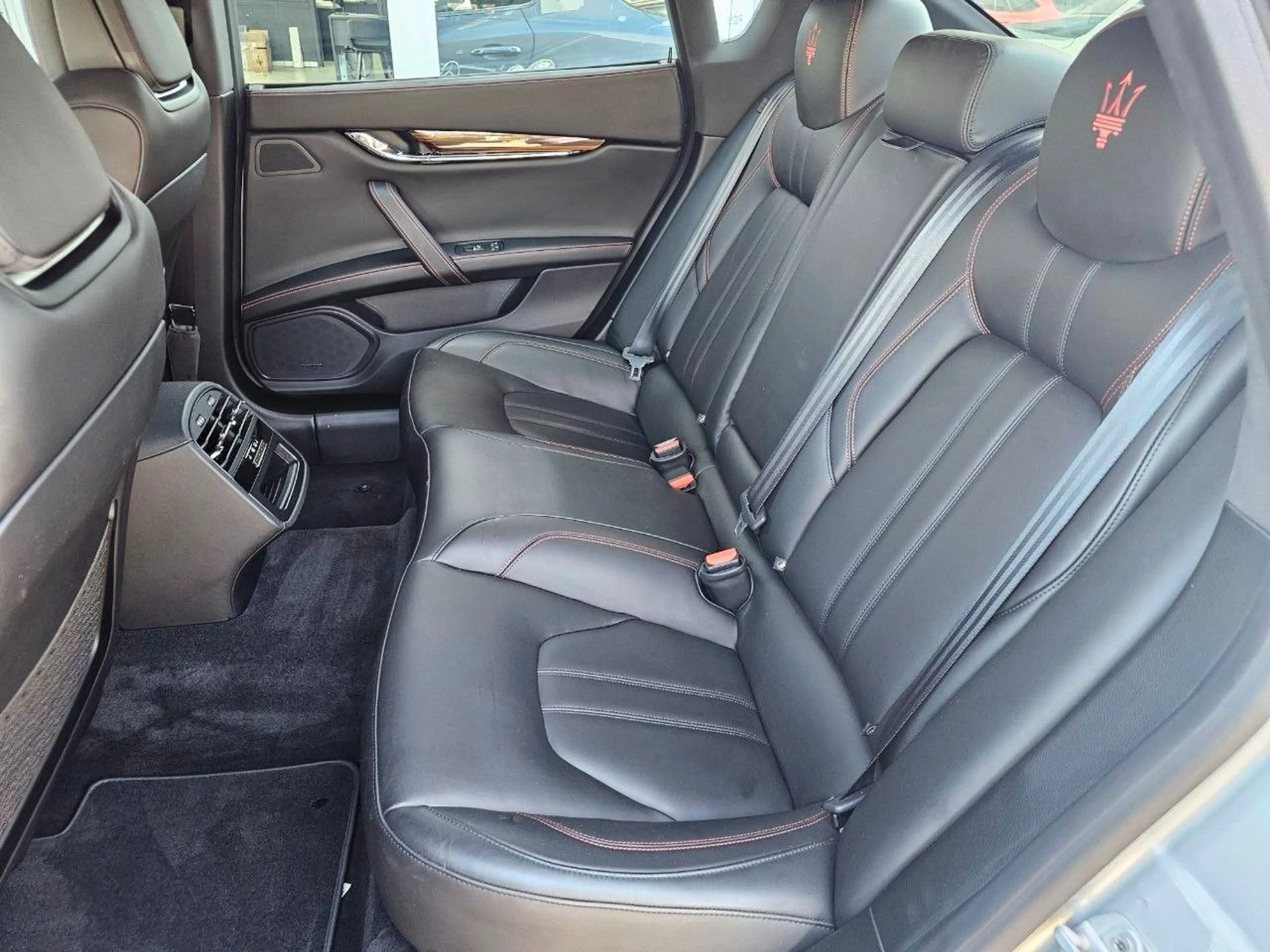 Maserati Quattroporte 3.0 V6 GranSport S Q4 Automatik — photo 10