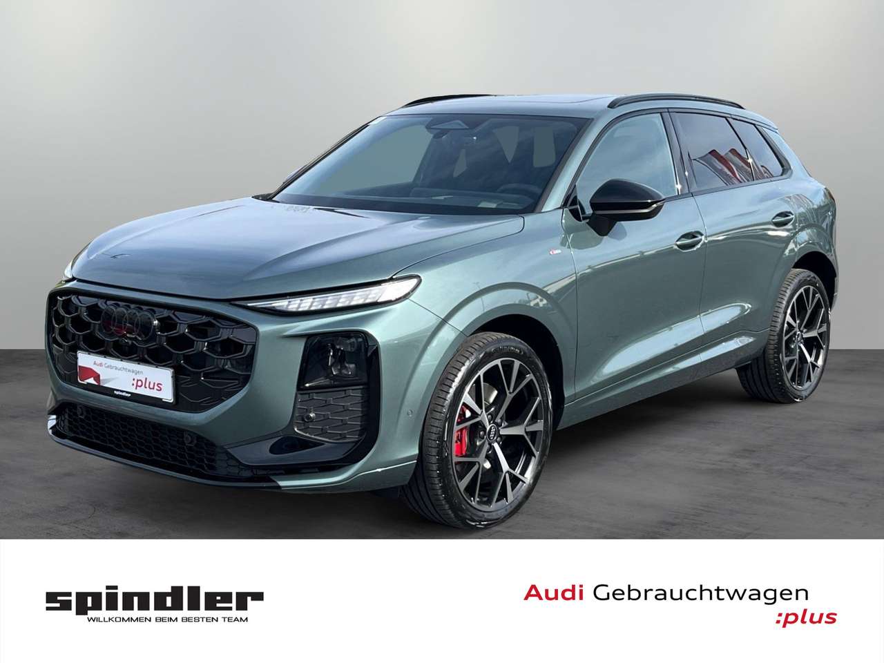 Audi Q3 — Audi Q3 S-Line TFSI quattro S-tronic / Pano, HuD, AHK