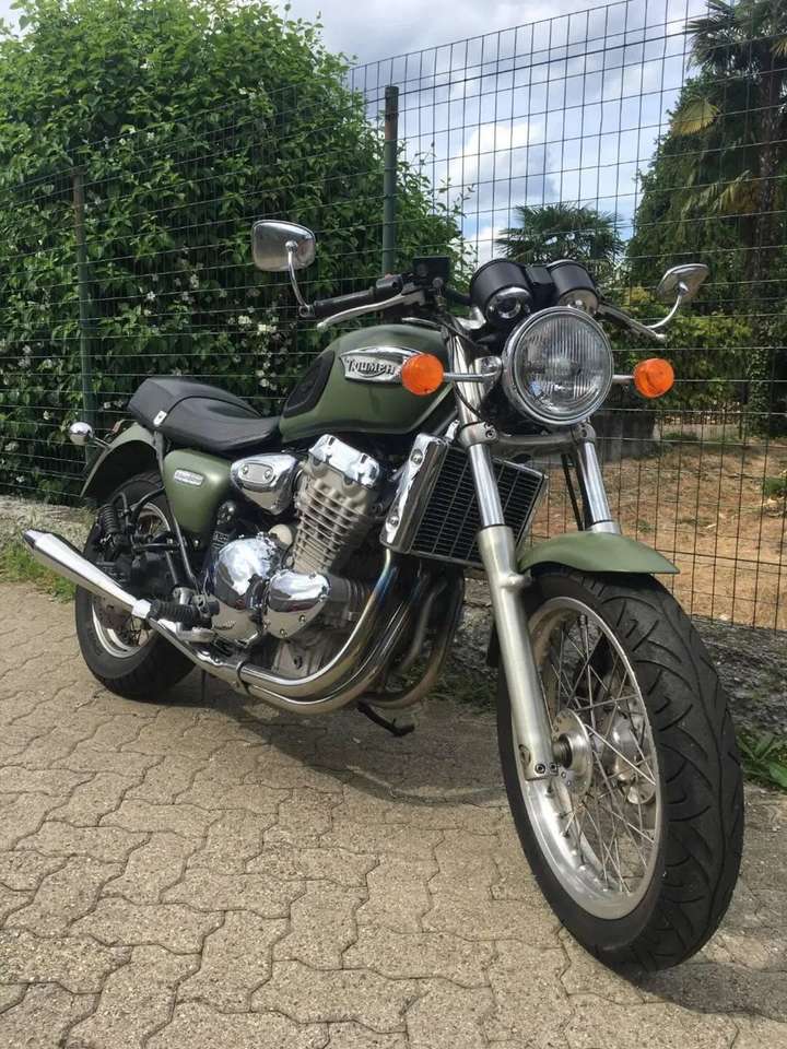 Triumph Adventurer 900 Adventurer 900