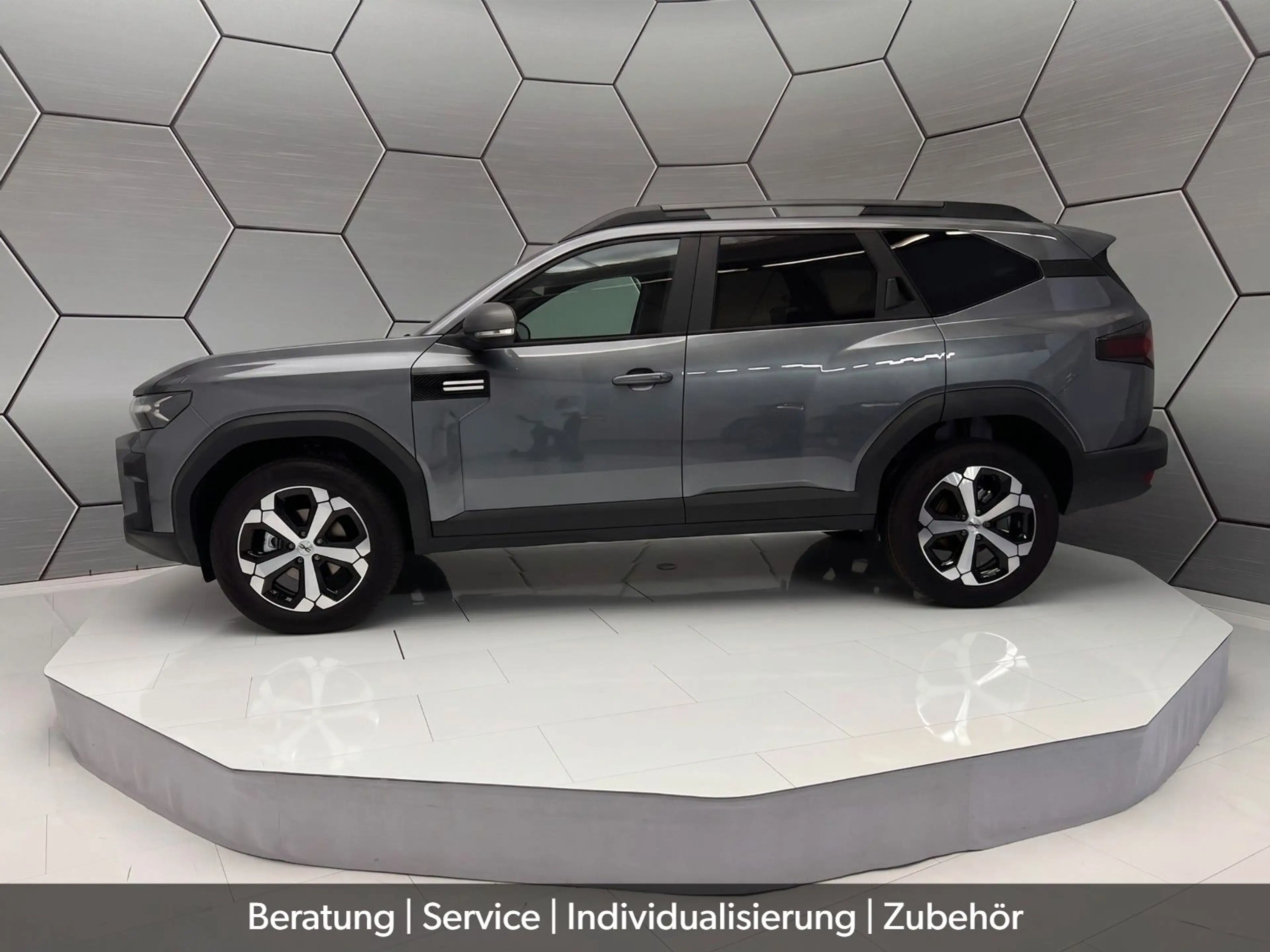 Dacia Bigster mild hybrid-G 140 Journey Winter Plus — photo 3