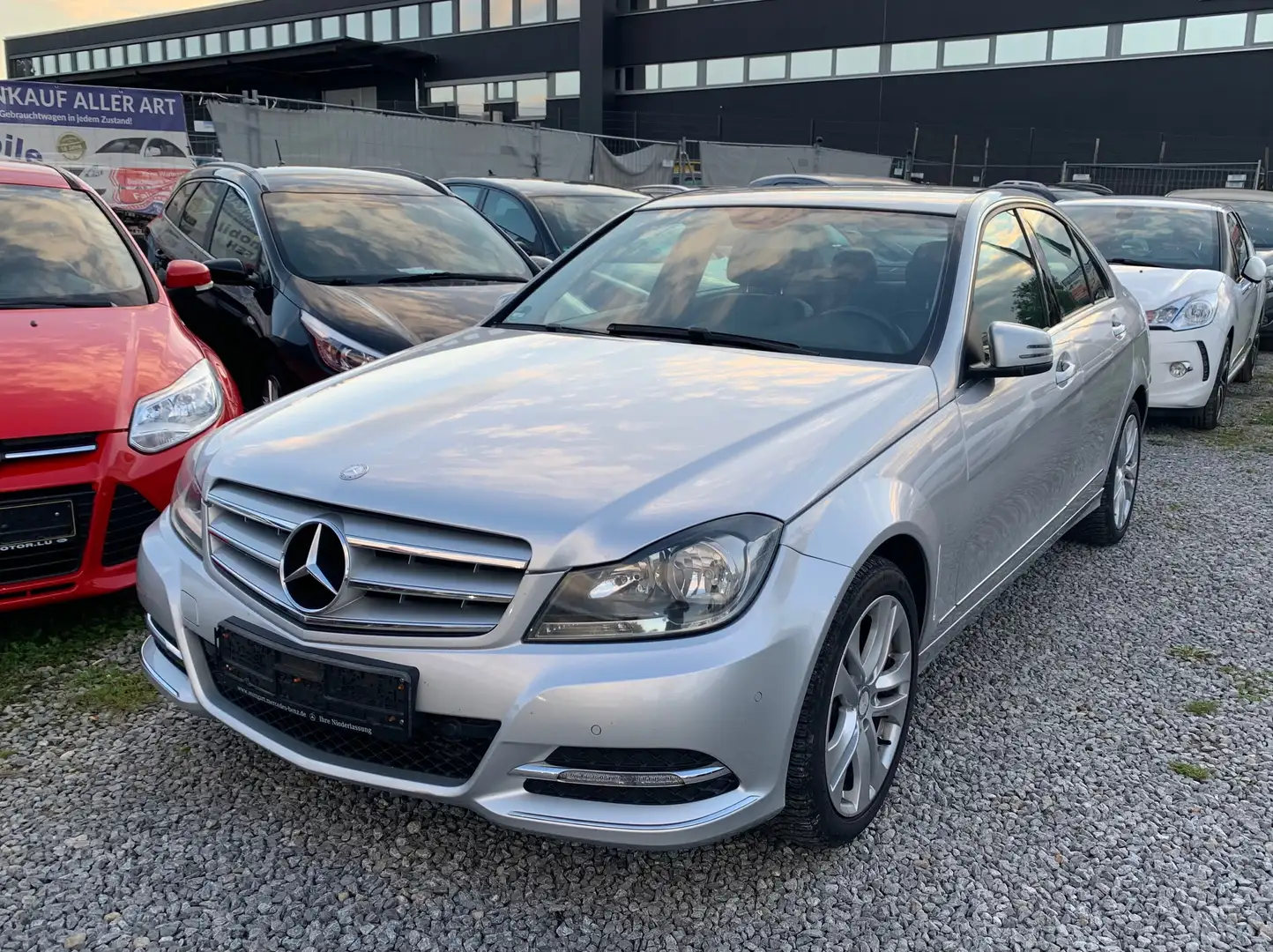 Mercedes-Benz C 180 C-Klasse Avantgarde Edition. Scheckheft. . Euro 6 - 1