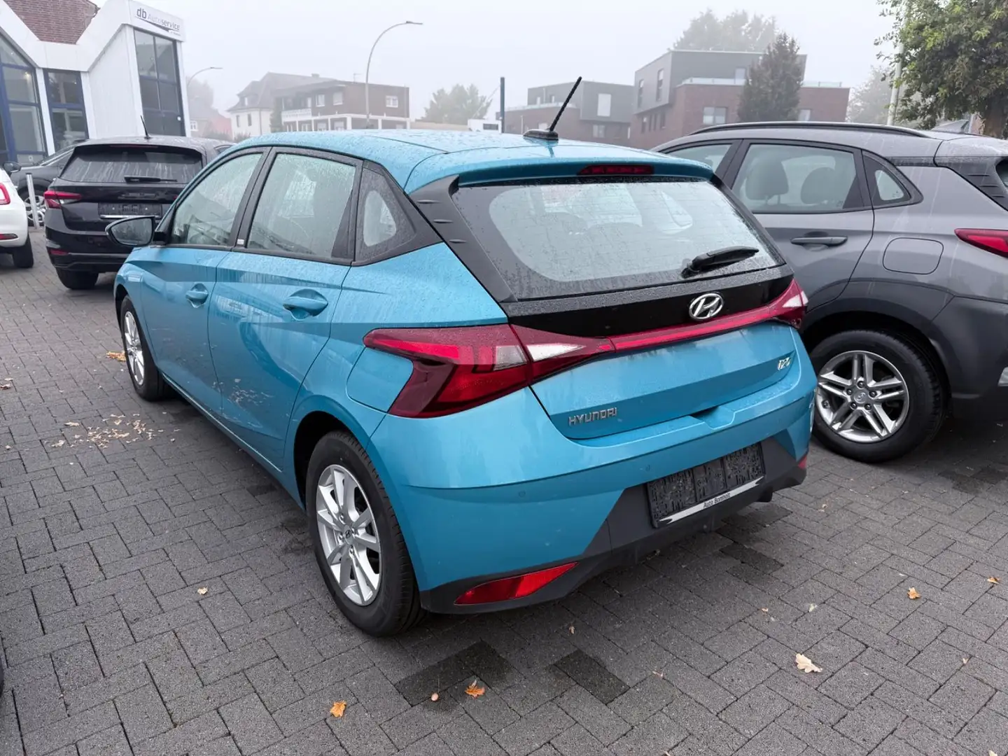 Hyundai i20 Select SHZ PDC Assistent Blau - 2
