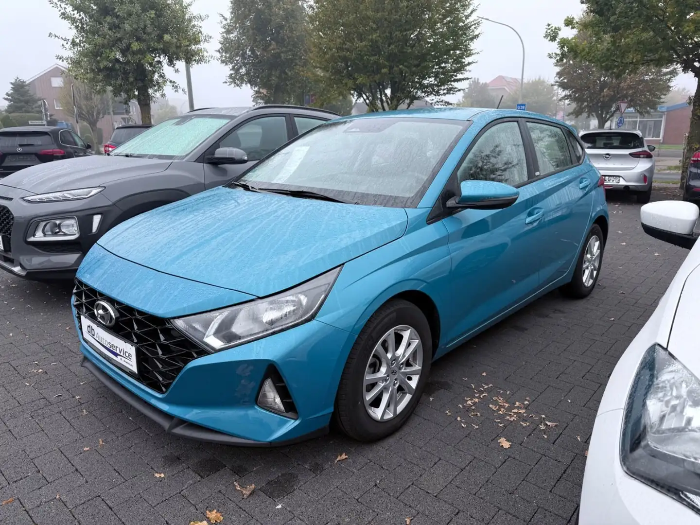 Hyundai i20 Select SHZ PDC Assistent Blau - 1