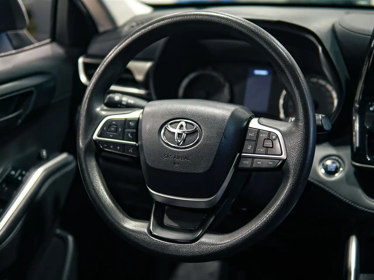 Toyota Highlander снимка Toyota Highlander