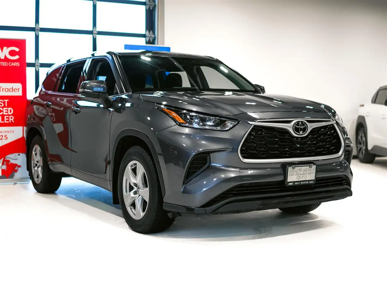 Toyota Highlander снимка Toyota Highlander