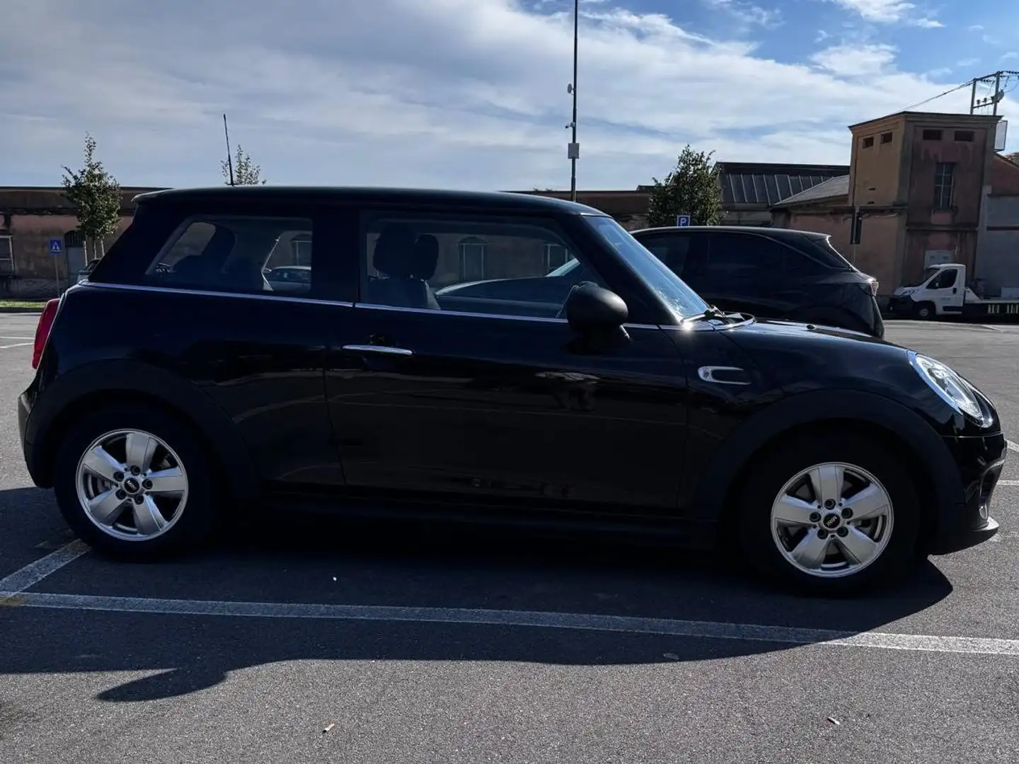 MINI One D Mini IV F55-F56 2014 1.5 Boost 3p Nero - 1