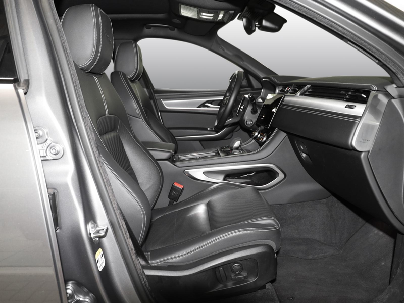 Jaguar F-Pace D200 R-Dyn. SE ACC PANO NAVI AHK KAMERA — photo 4