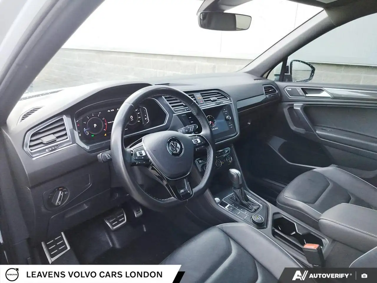 Volkswagen Tiguan снимка Volkswagen Tiguan