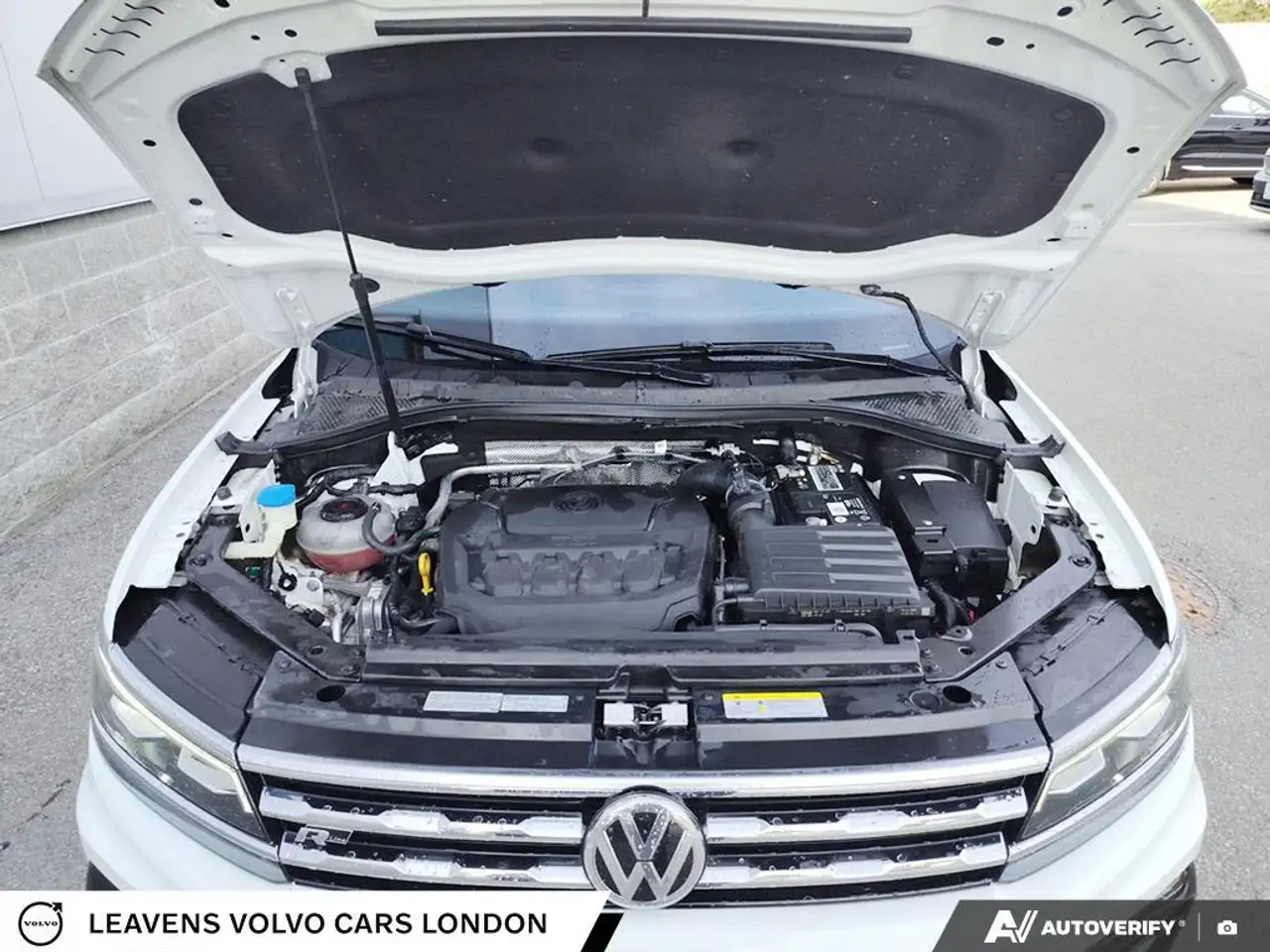 Volkswagen Tiguan снимка Volkswagen Tiguan
