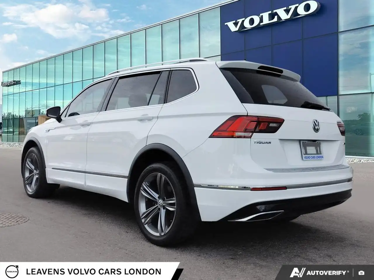 Volkswagen Tiguan снимка Volkswagen Tiguan