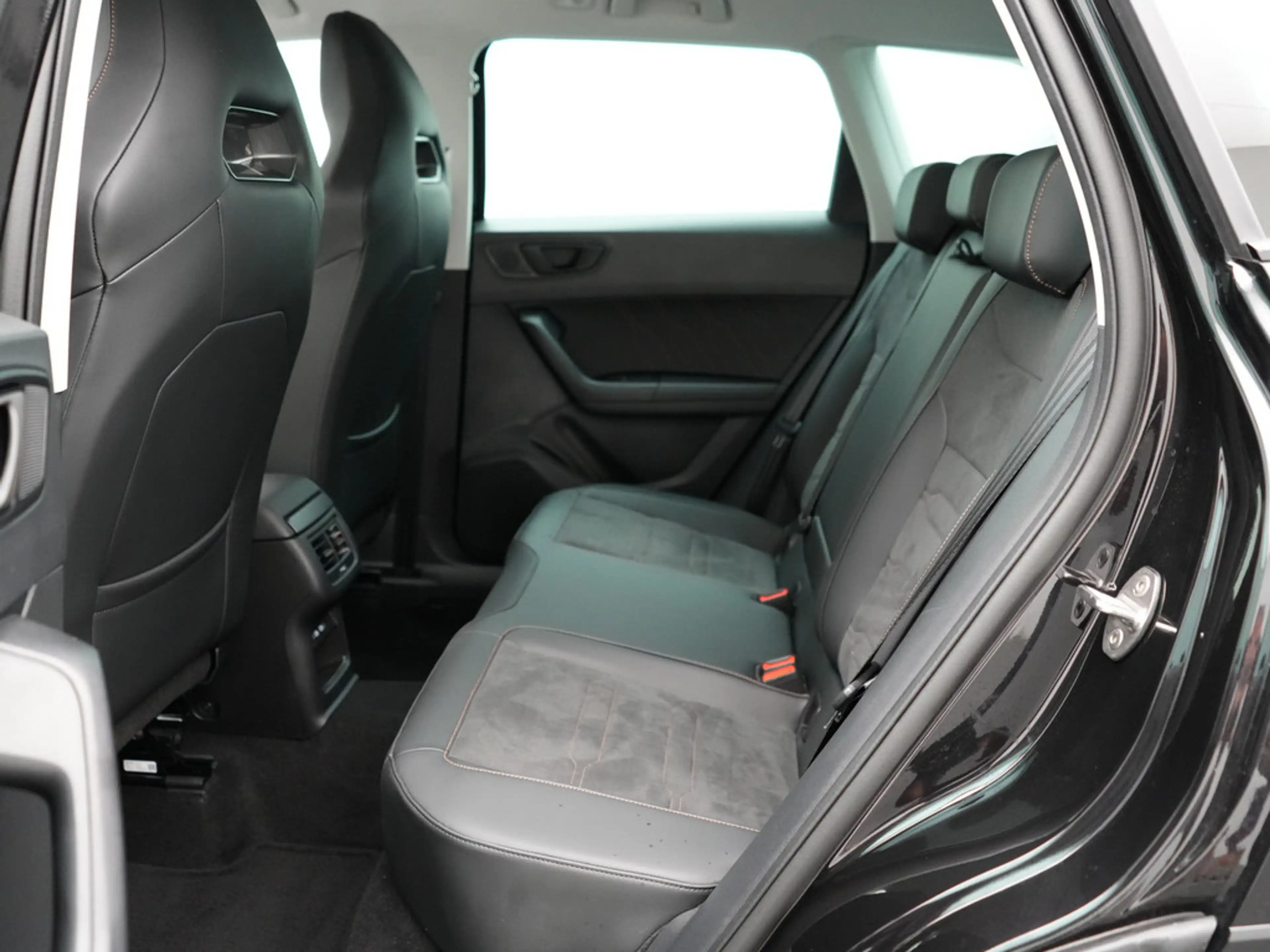 CUPRA Ateca LED 360° KAM ACC PDC NAVI SHZ KLIMA — photo 8
