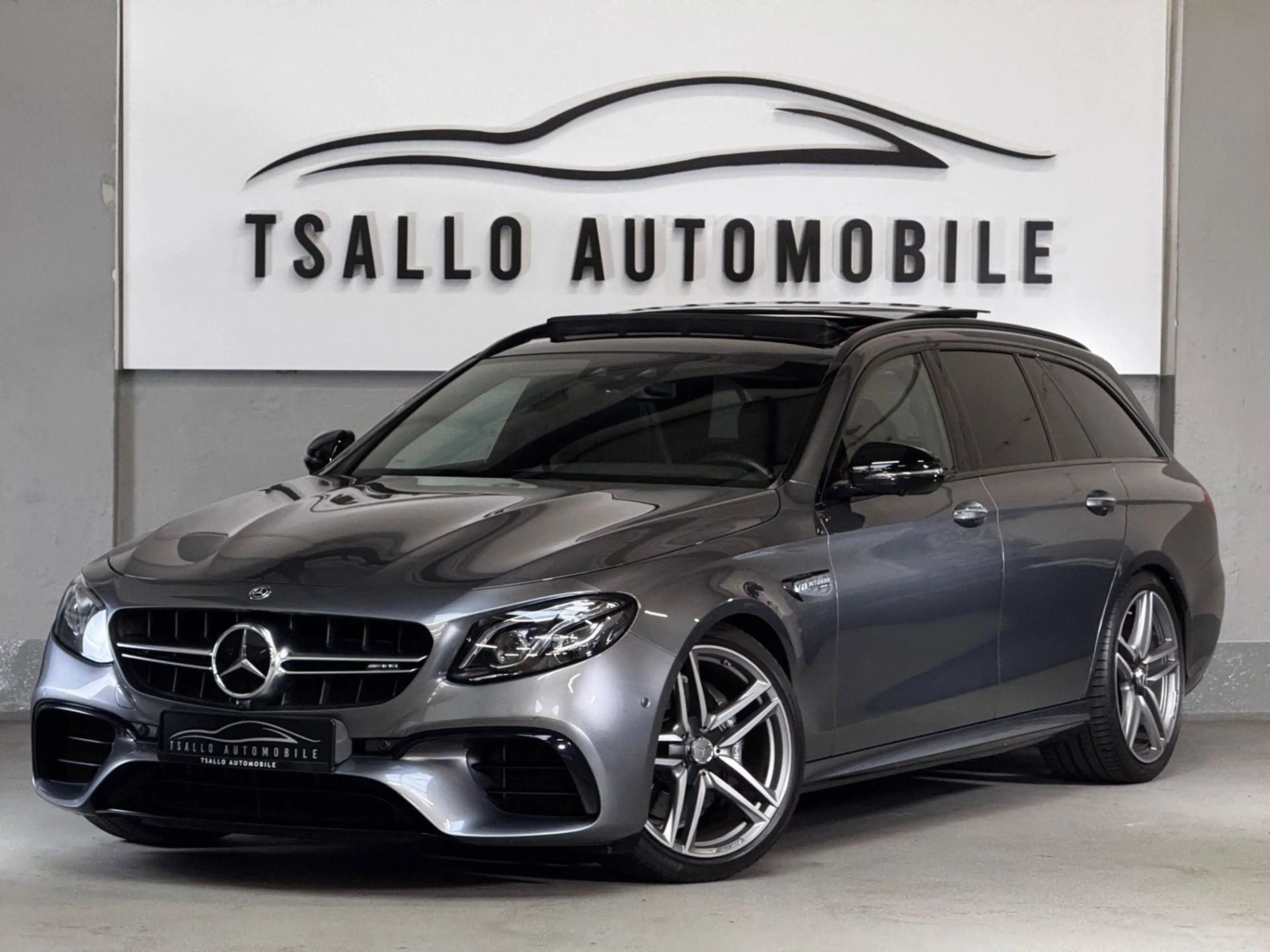Mercedes-Benz E 63 AMG T AMG E 63 4Matic+ PerfSitze Top Austat — photo 14