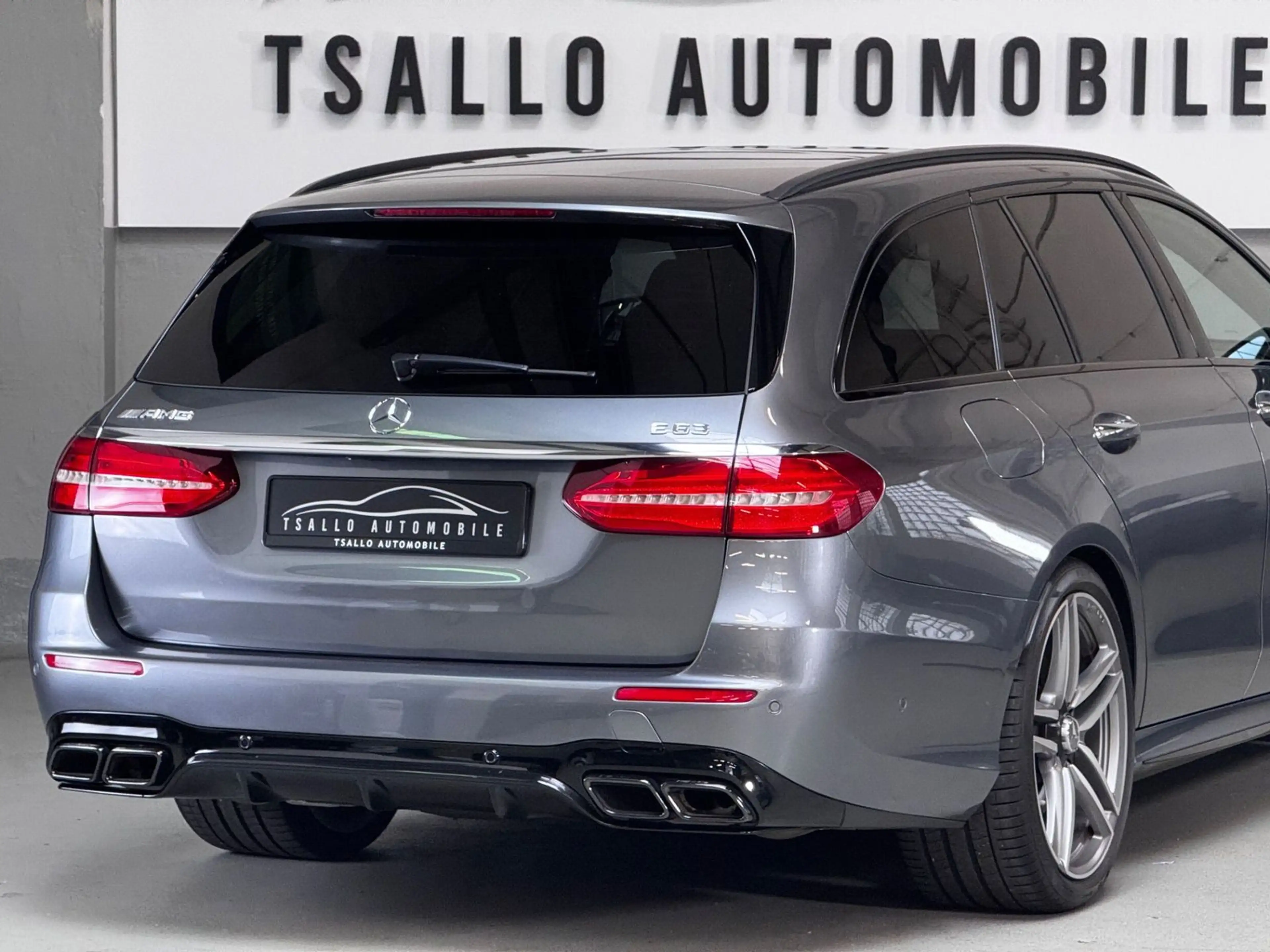 Mercedes-Benz E 63 AMG T AMG E 63 4Matic+ PerfSitze Top Austat — photo 7