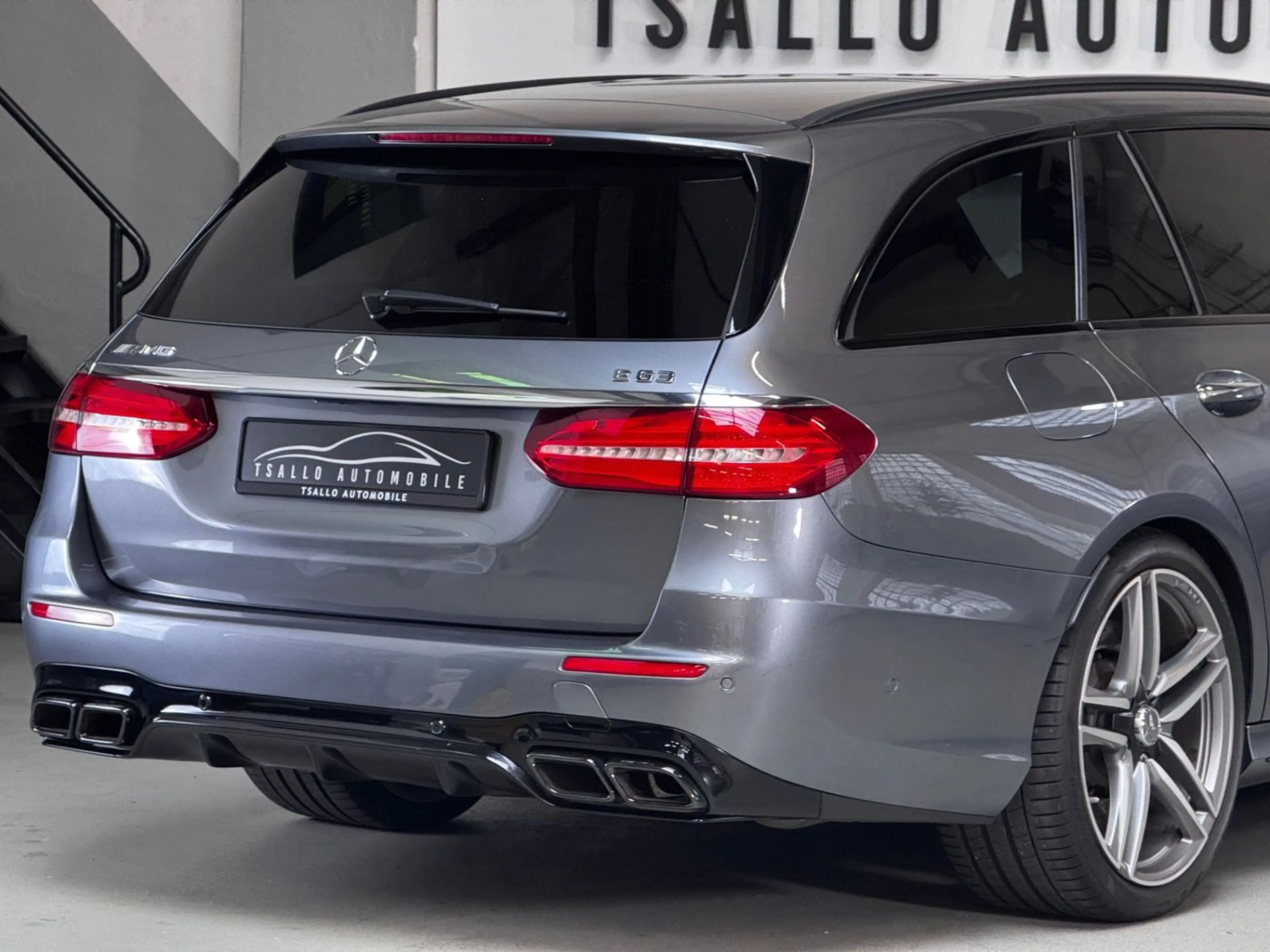 Mercedes-Benz E 63 AMG T AMG E 63 4Matic+ PerfSitze Top Austat — photo 8