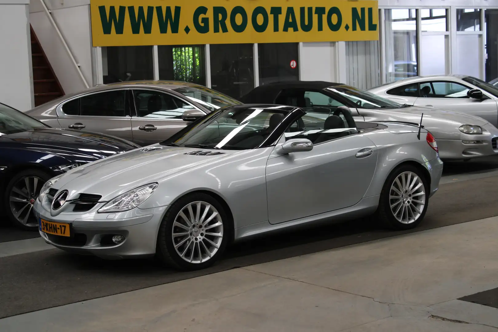 Mercedes-Benz SLK 200 Kompressor Airco, Leder, Apple Carplay, Stoelverwa Gri - 1