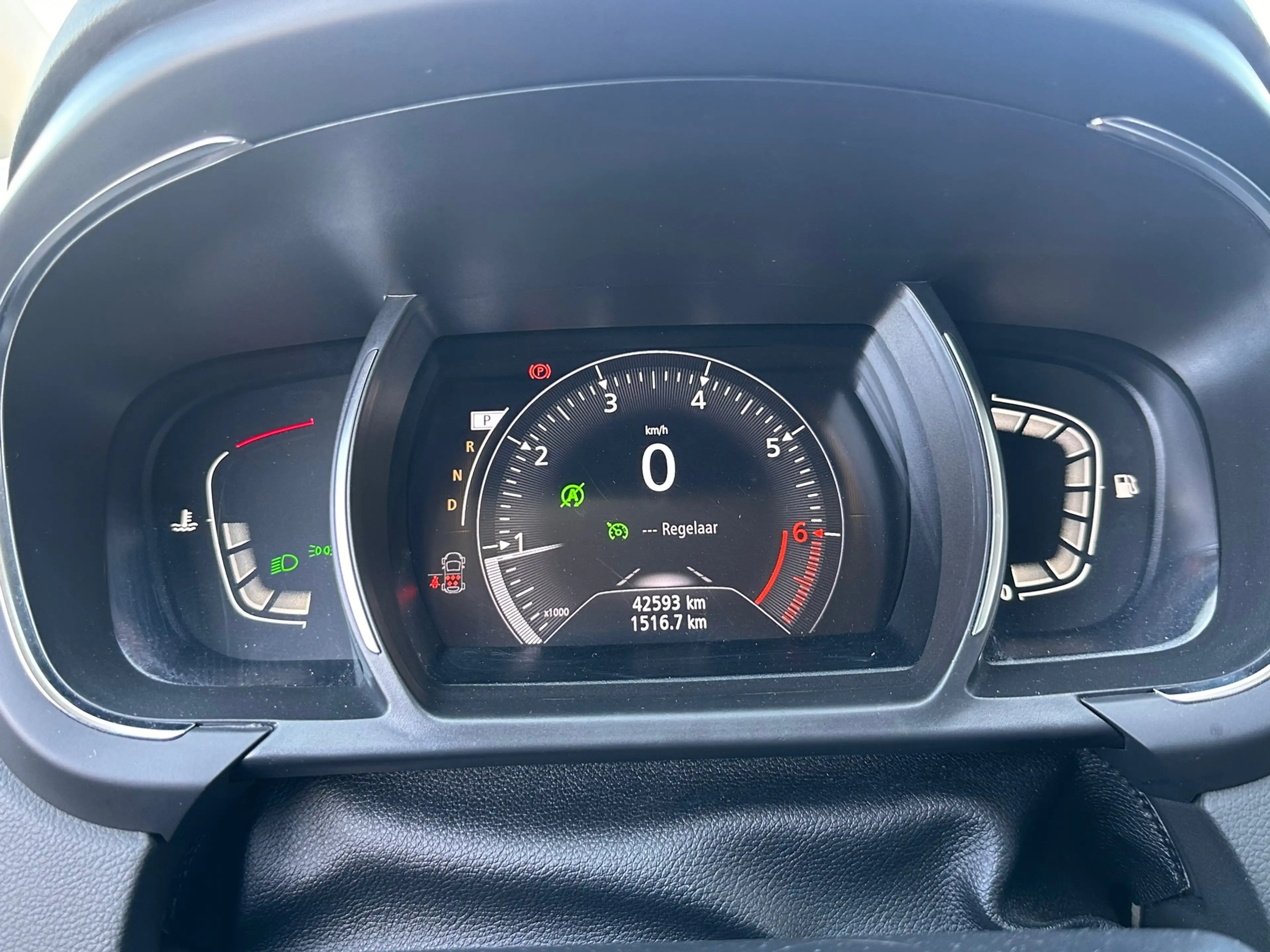 Renault Grand Scenic Renault Grand Scénic TCe 140 EDC equilibre 7 STOEL — photo 13