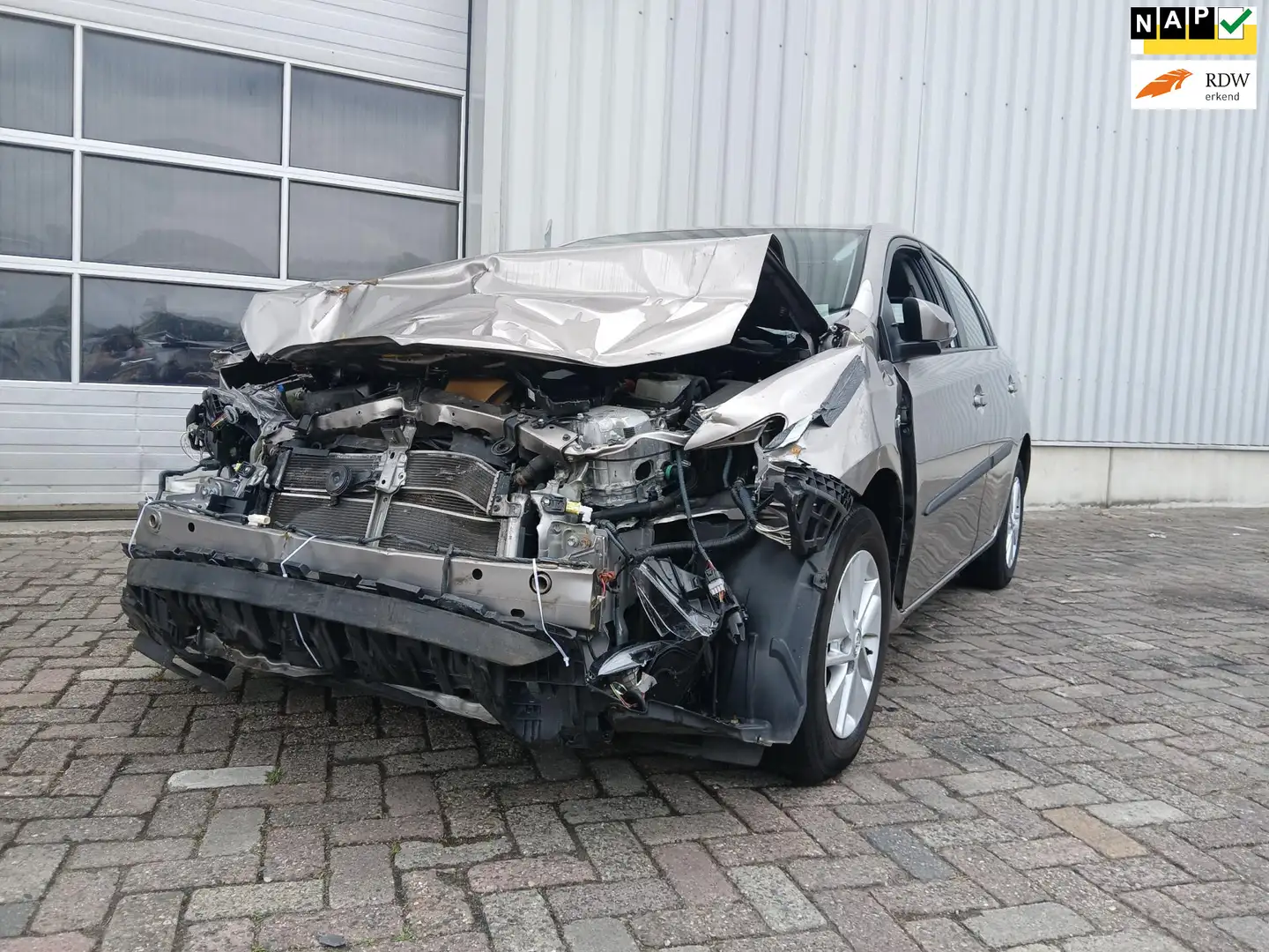 Toyota Auris 1.8 Hybrid Aspiration - Clima - Cruise - Navi - Sc Коричневый - 1