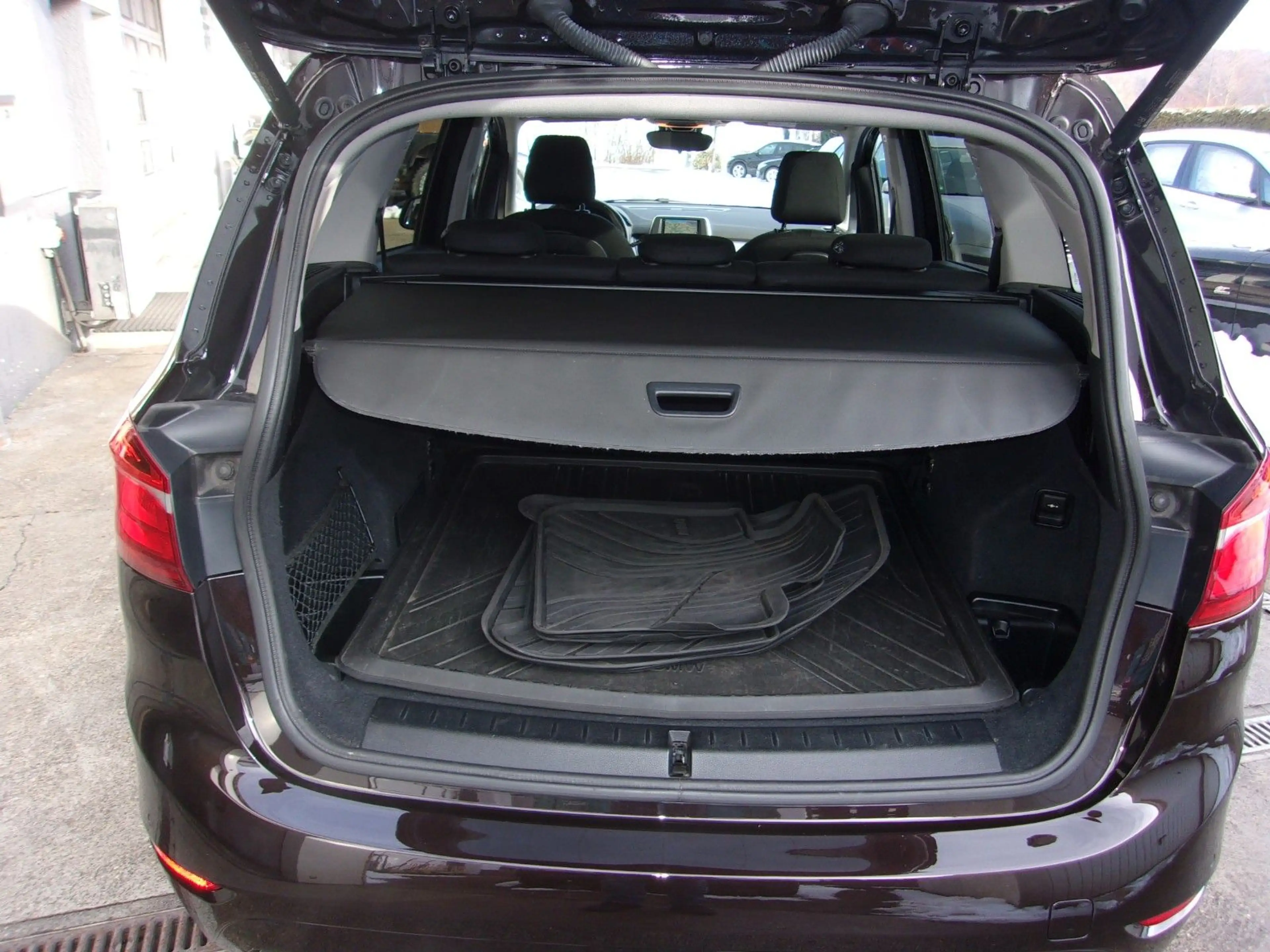BMW 216 216 d Gran Tourer — photo 8