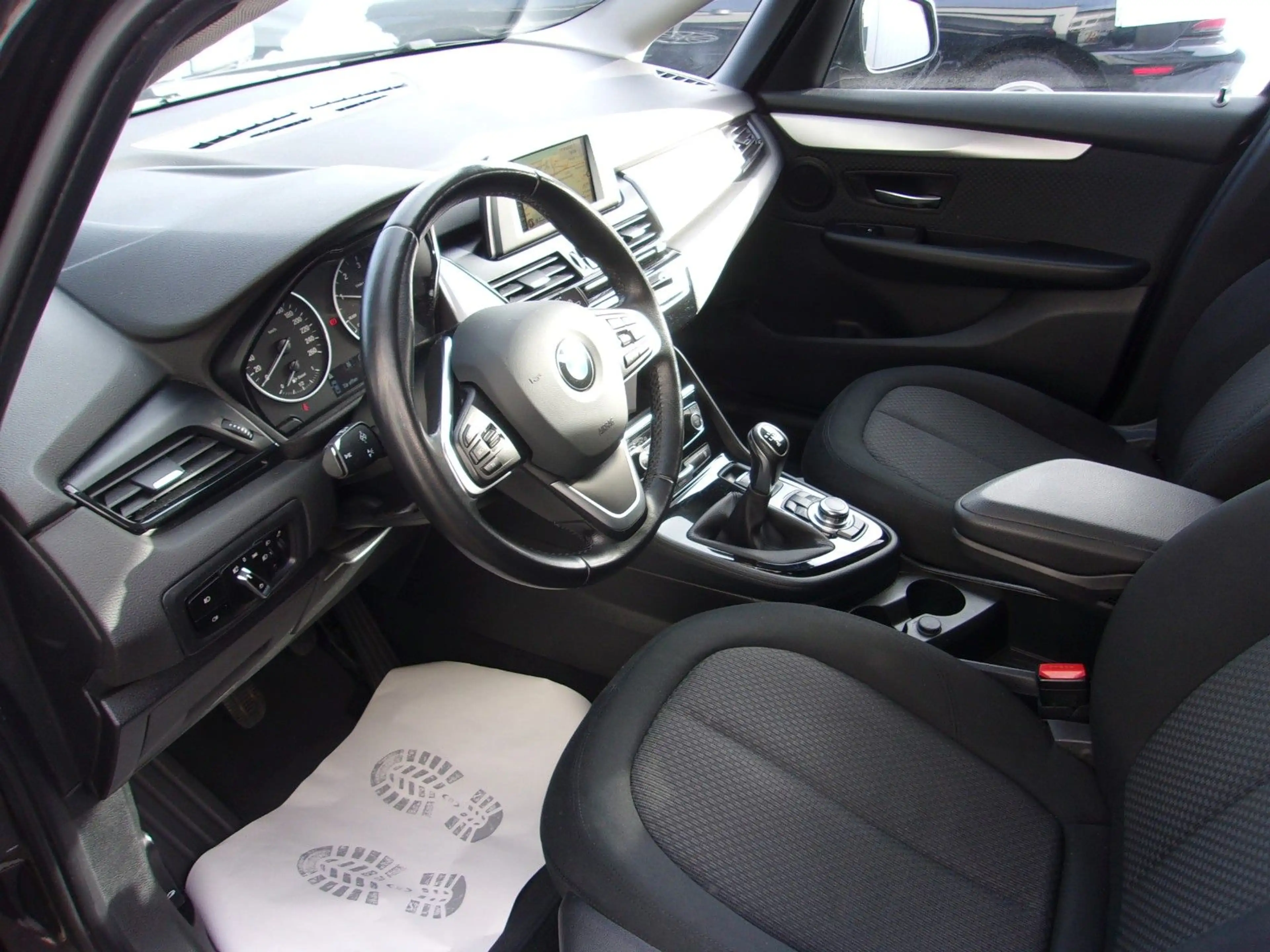 BMW 216 216 d Gran Tourer — photo 9