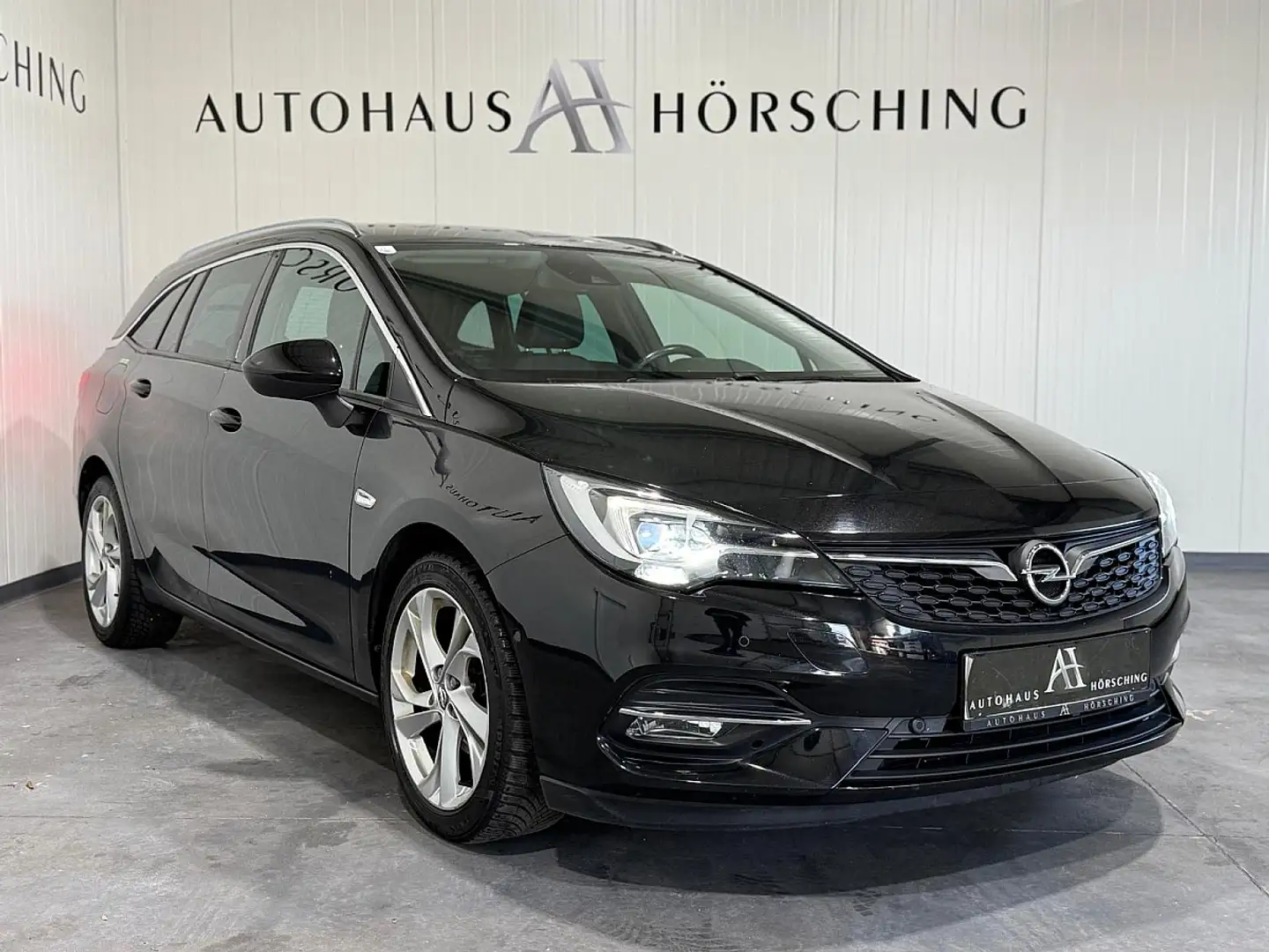 Opel Astra ST 1,2 Turbo Direct Inj. Business Elegance Schwarz - 1
