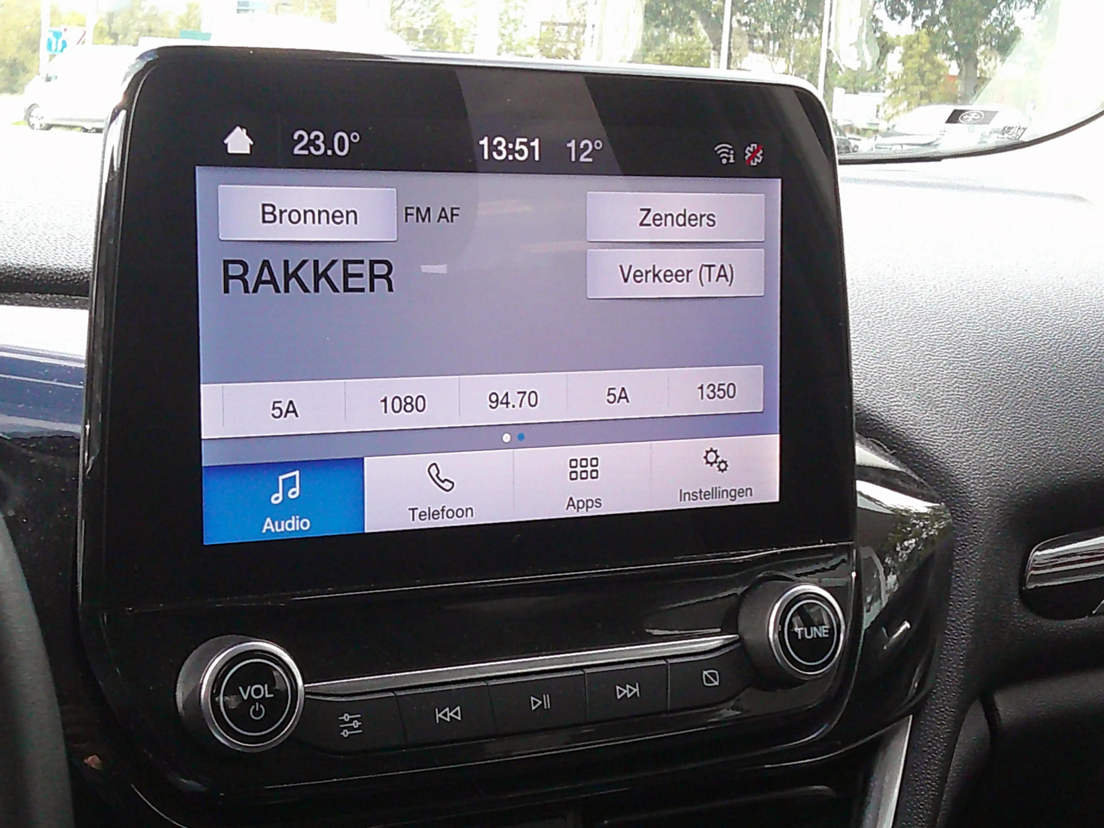 Ford Fiesta 1.0 EcoBoost Hybrid Titanium Staat in Hardenberg — photo 24