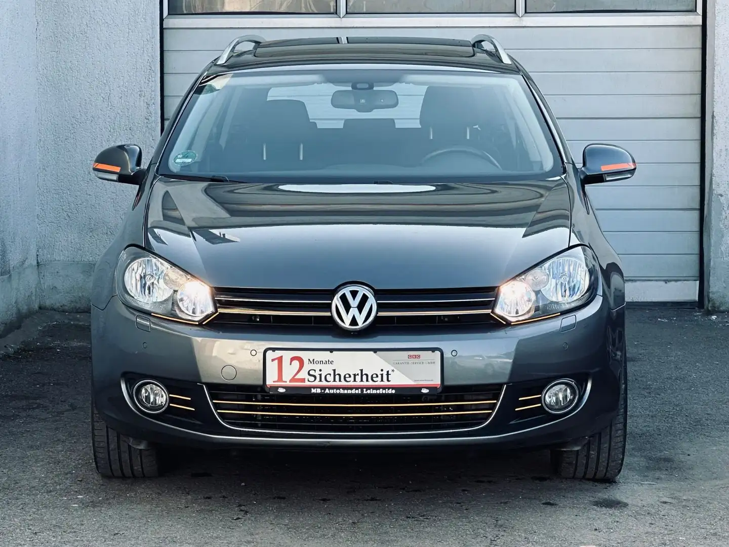 Volkswagen Golf VI 1.4 TSI Highline*NAVI*PANORAMA*TEMPO*SHZ Grijs - 2