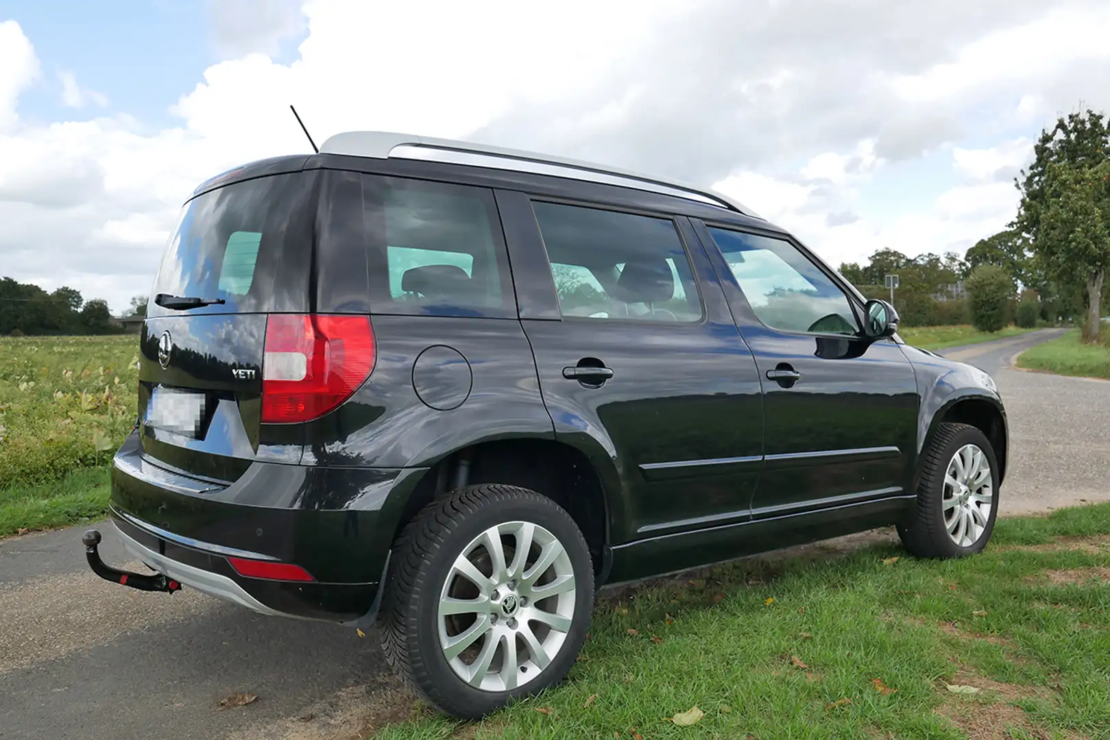 Skoda Yeti Yeti 1.4 TSI Ambition 92 kw Schwarz - 2